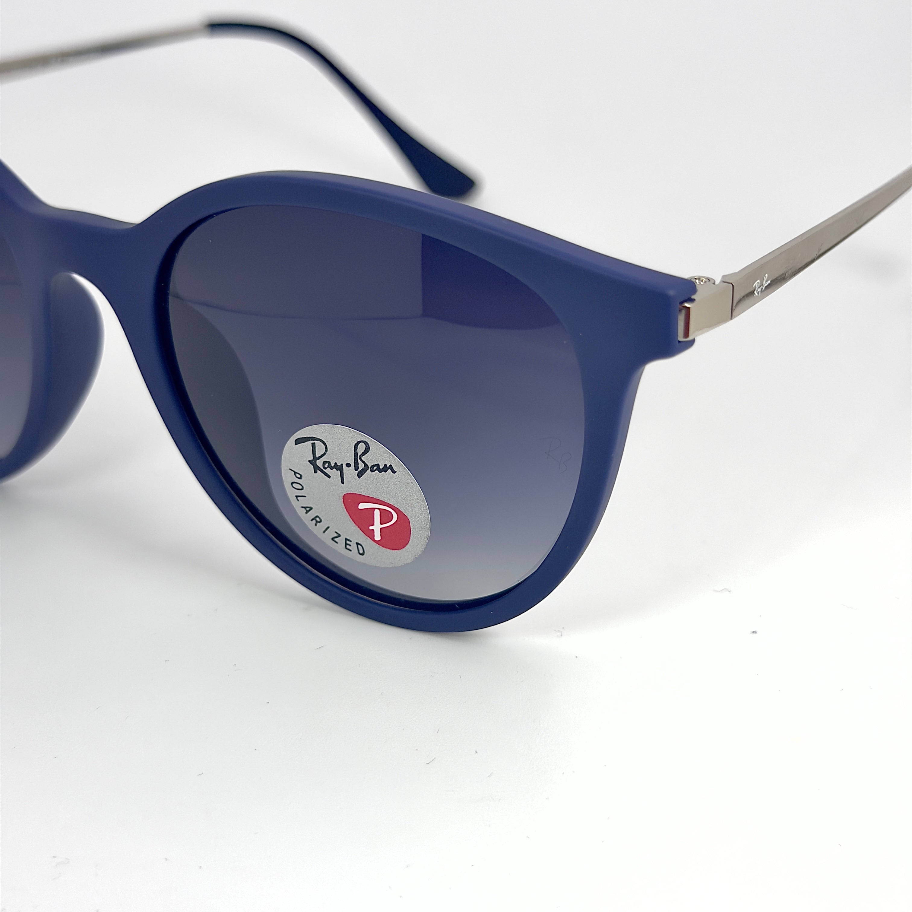 Ray-Ban RB 4334D Polarisé