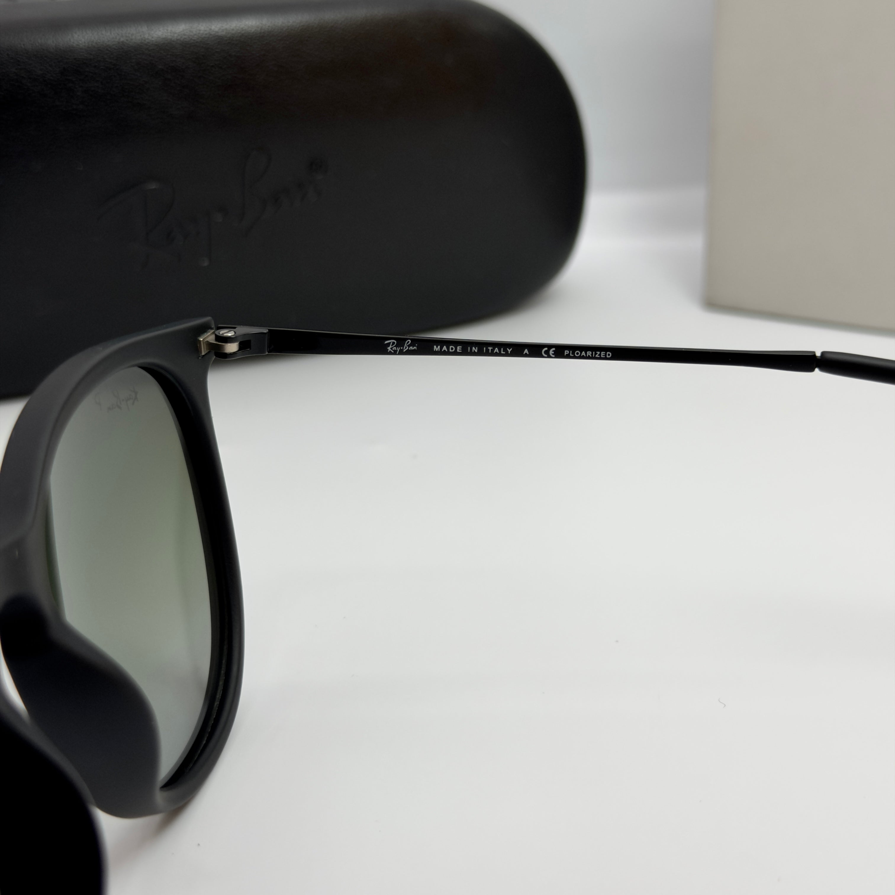 Ray-Ban Erika Classic Black & Classic Green