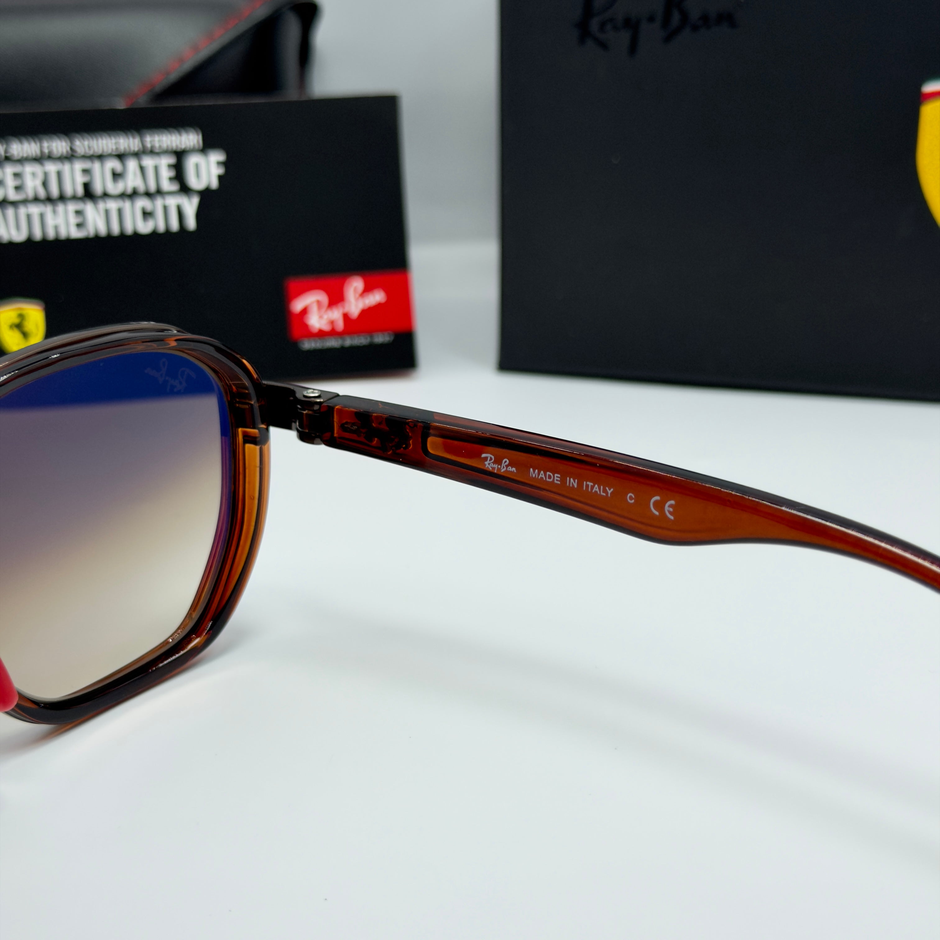 Ray-Ban Scuderia Ferrari — RB3674-M F014/13