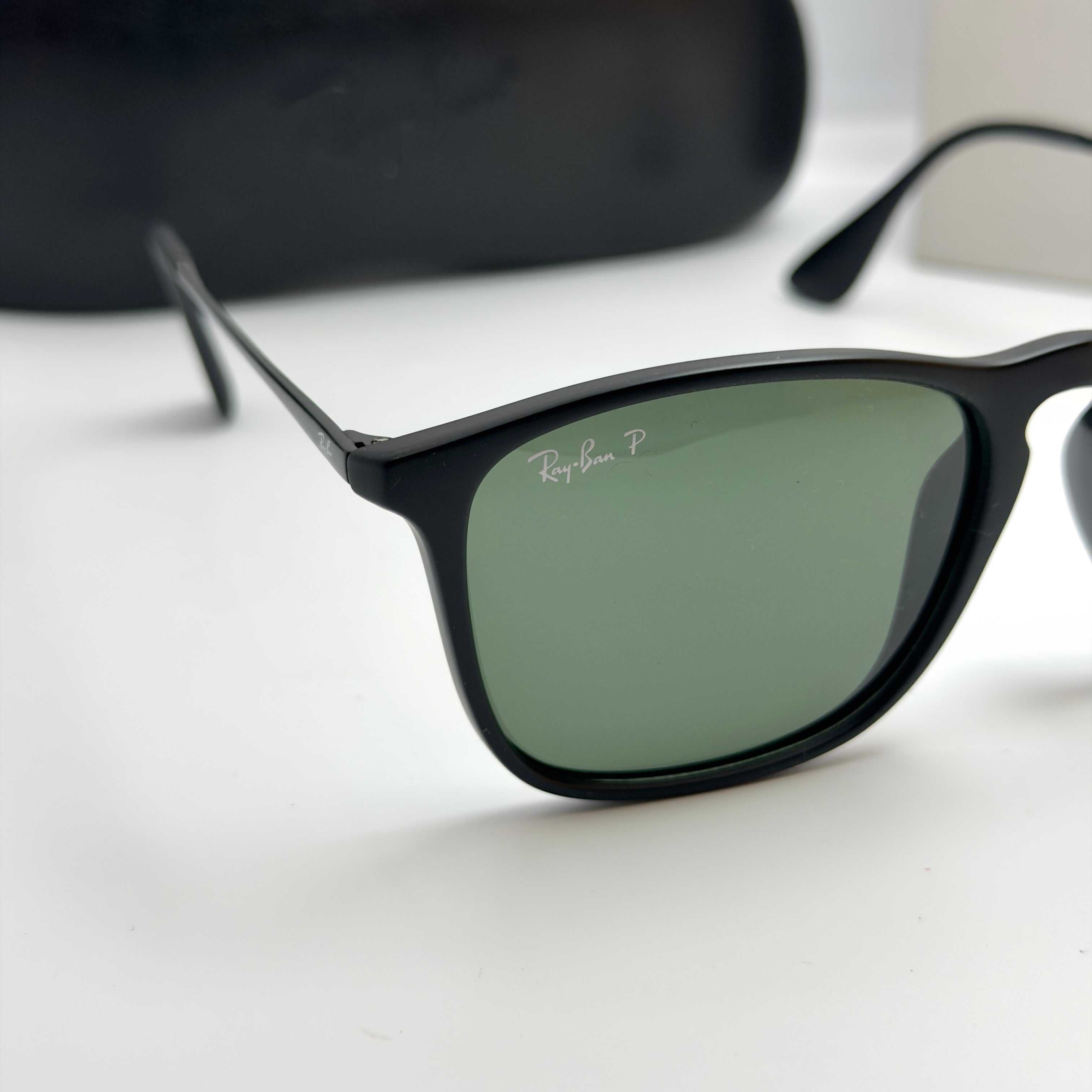 Ray-Ban Chris RB4187 Noir Mat – Verres Polarisés
