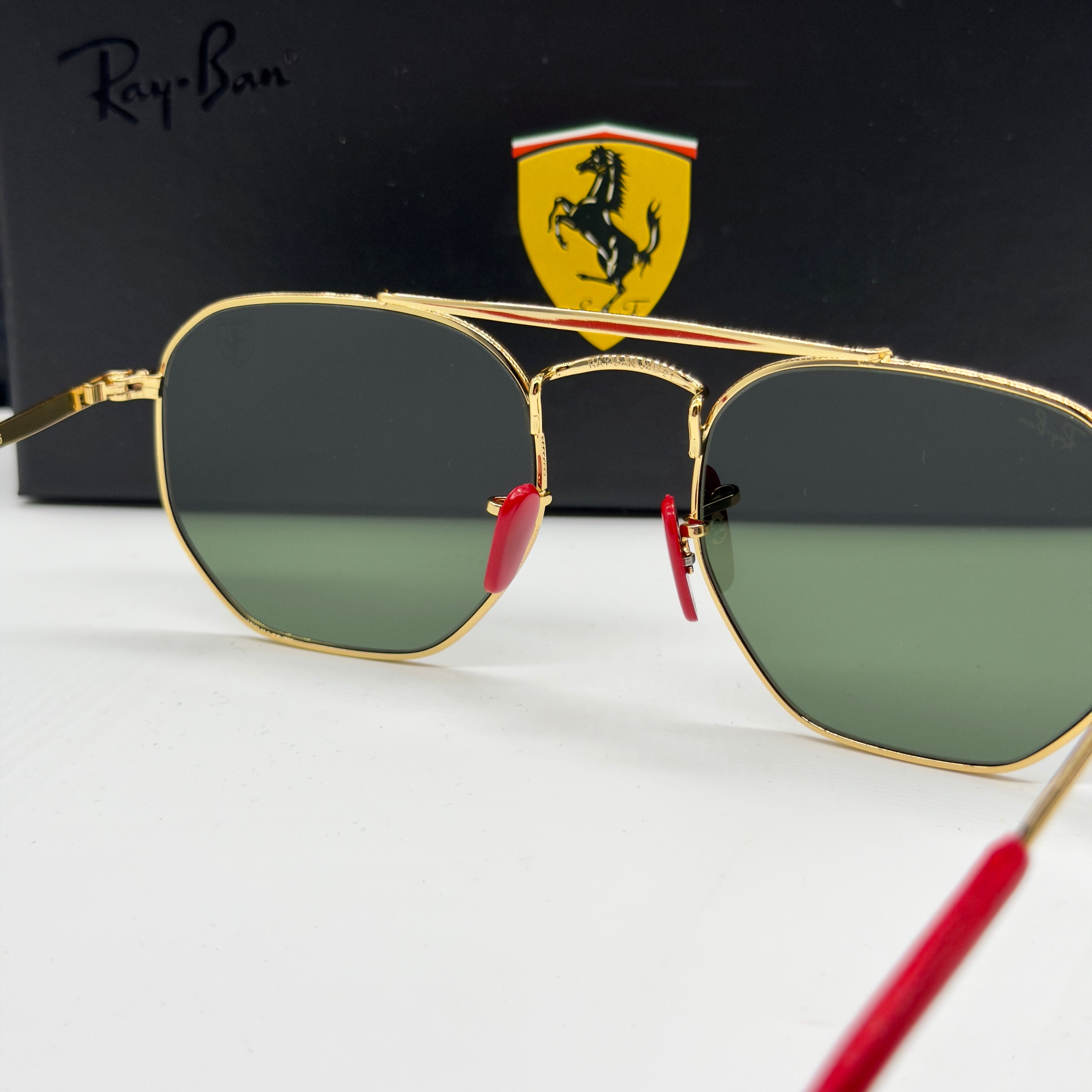 RB3648-NM 001  Marshal Gold