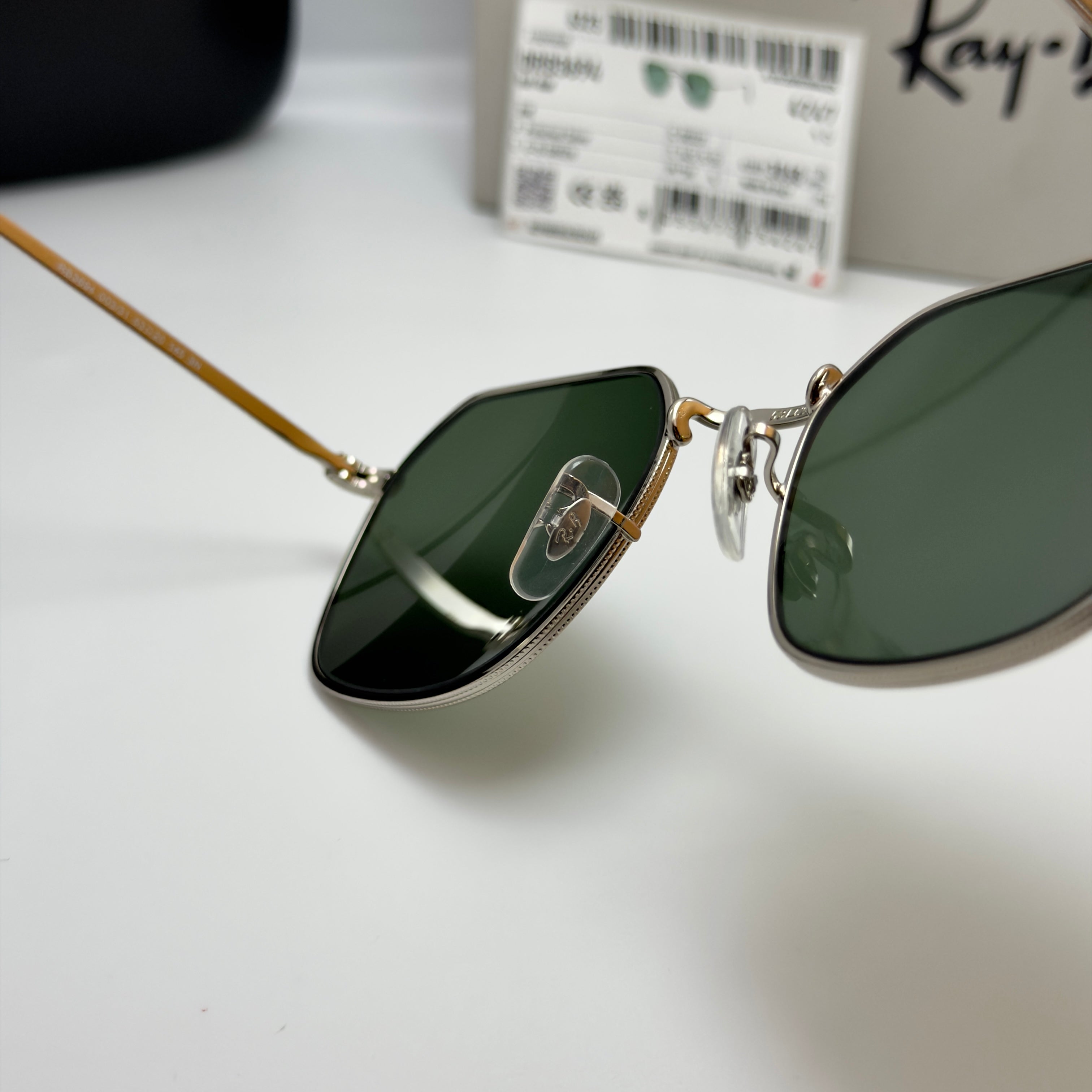 Ray-Ban RB3694 (Modèle "Jim" / Silhouette géométrique)