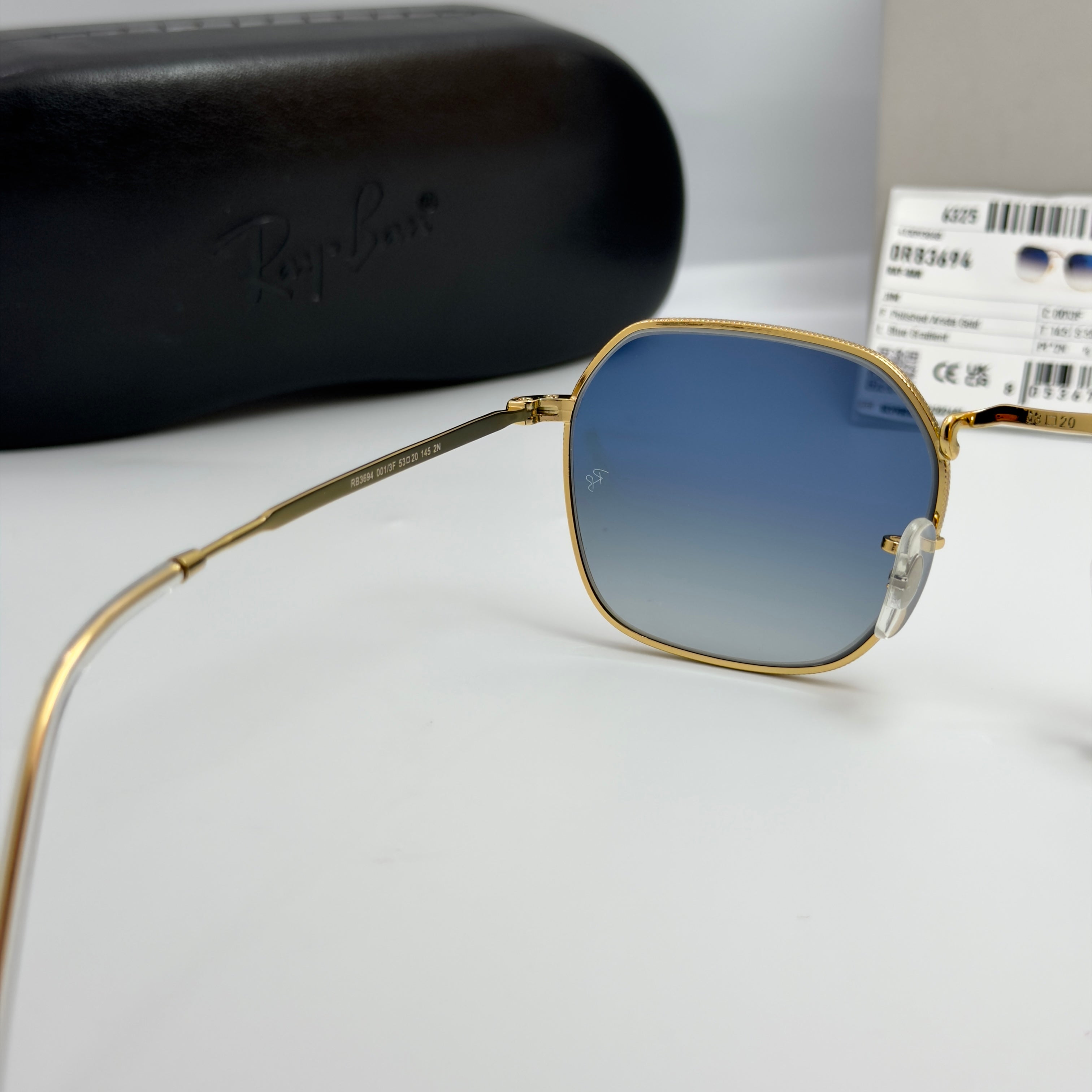 Ray-Ban RB3694 (Silhouette Géométrique)