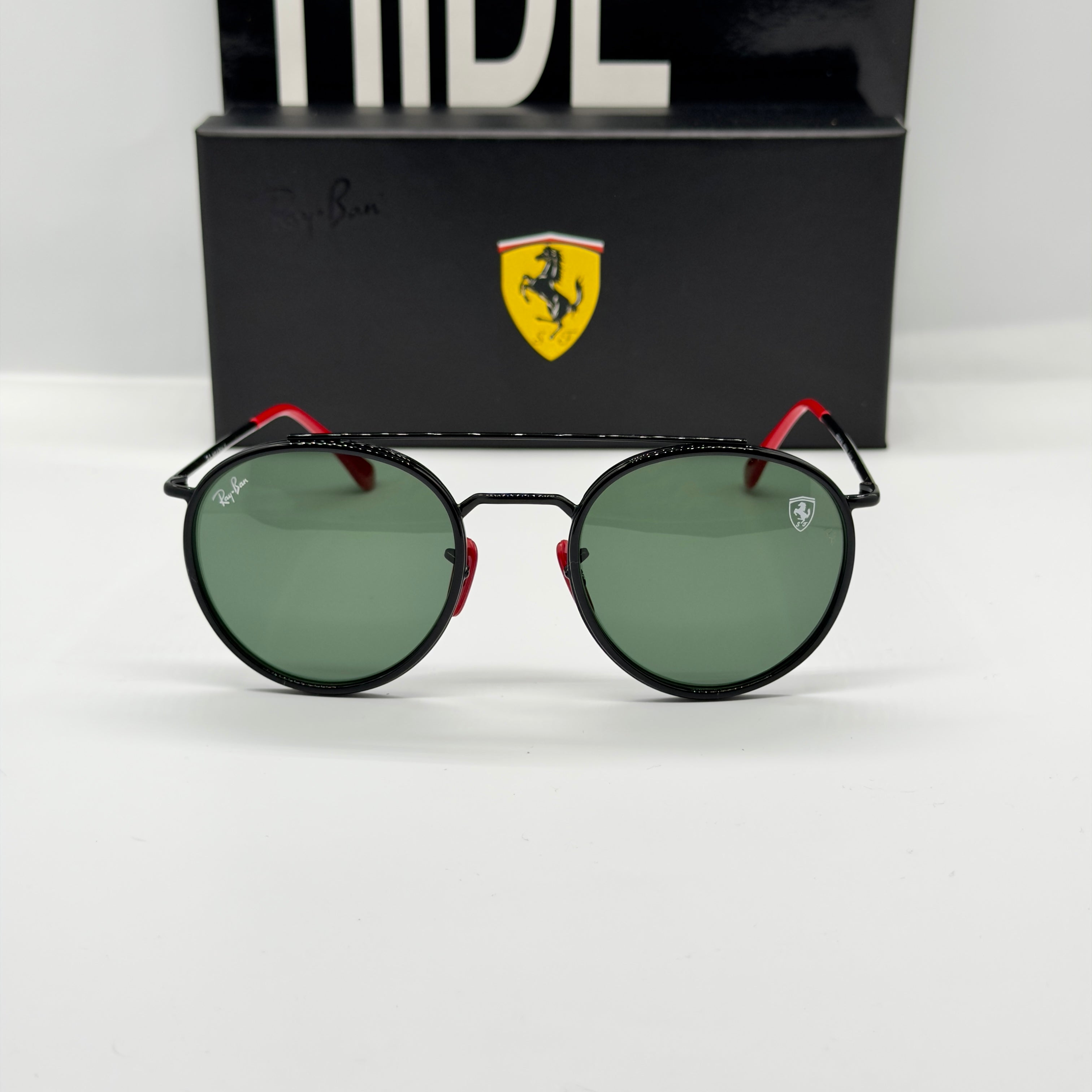 RB3647-M Scuderia Ferrari Collection