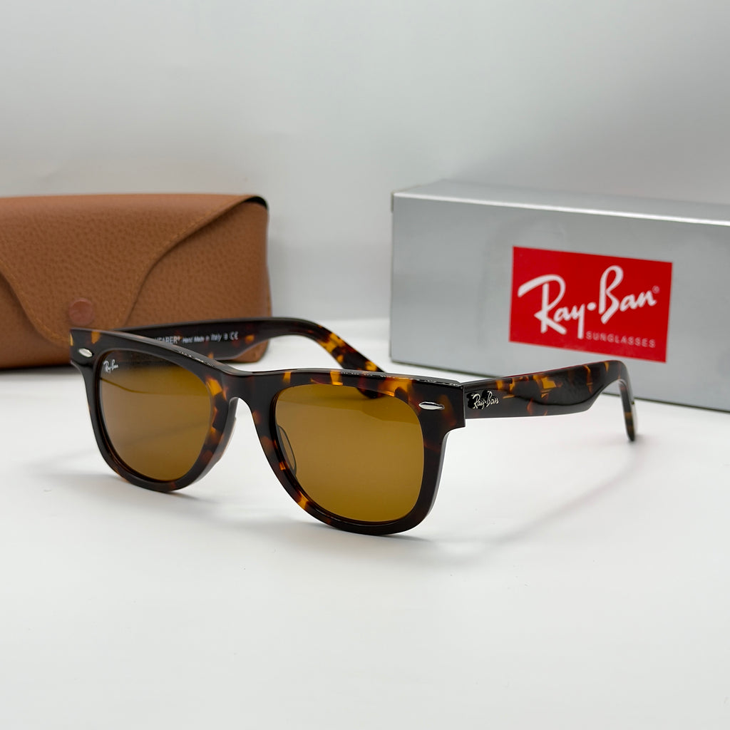 Ray-Ban Wayfarer (Finition Tortoise)