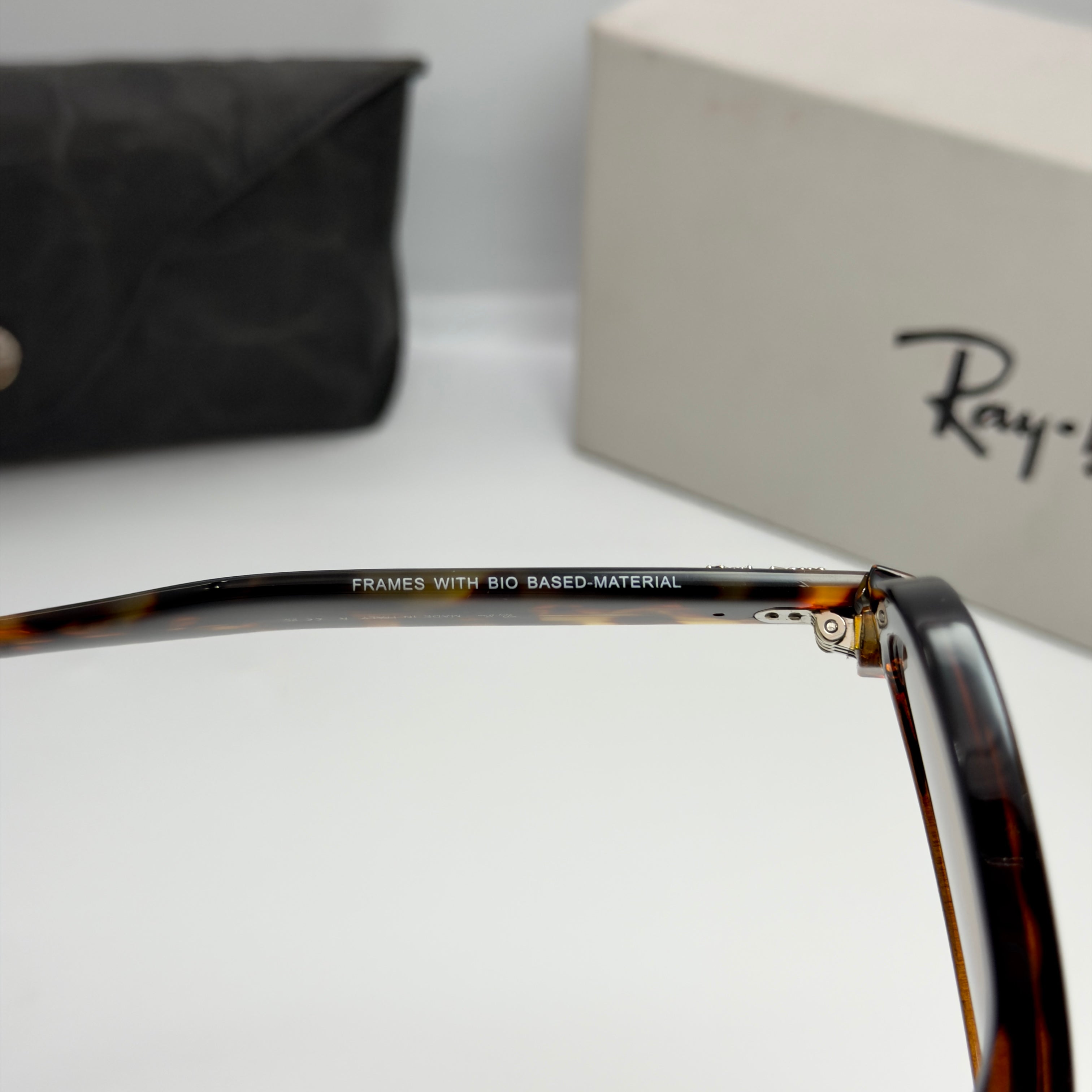 Ray-Ban Wayfarer Reverse (Réf : R0502S-F)