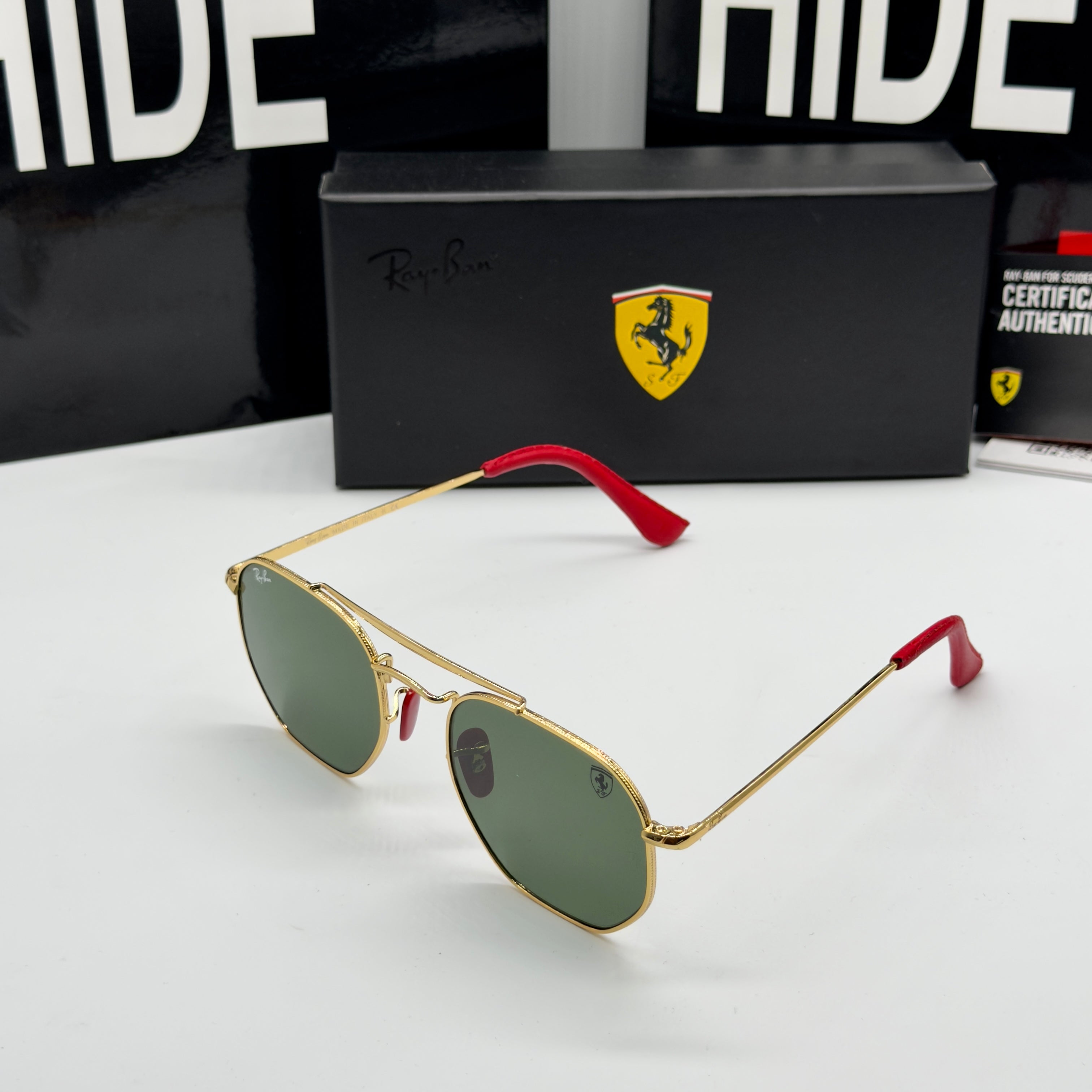 RB3648-NM 001  Marshal Gold