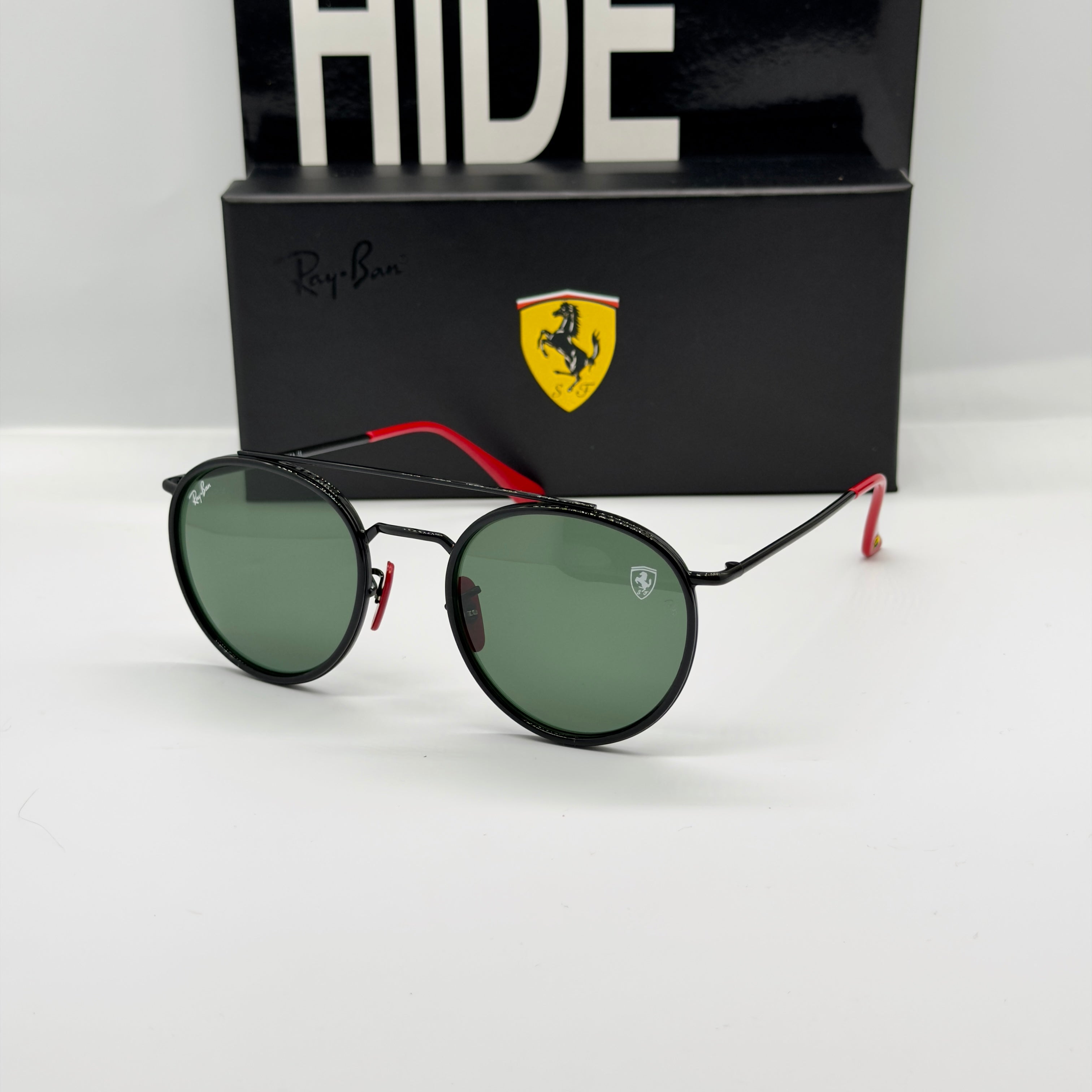 RB3647-M Scuderia Ferrari Collection