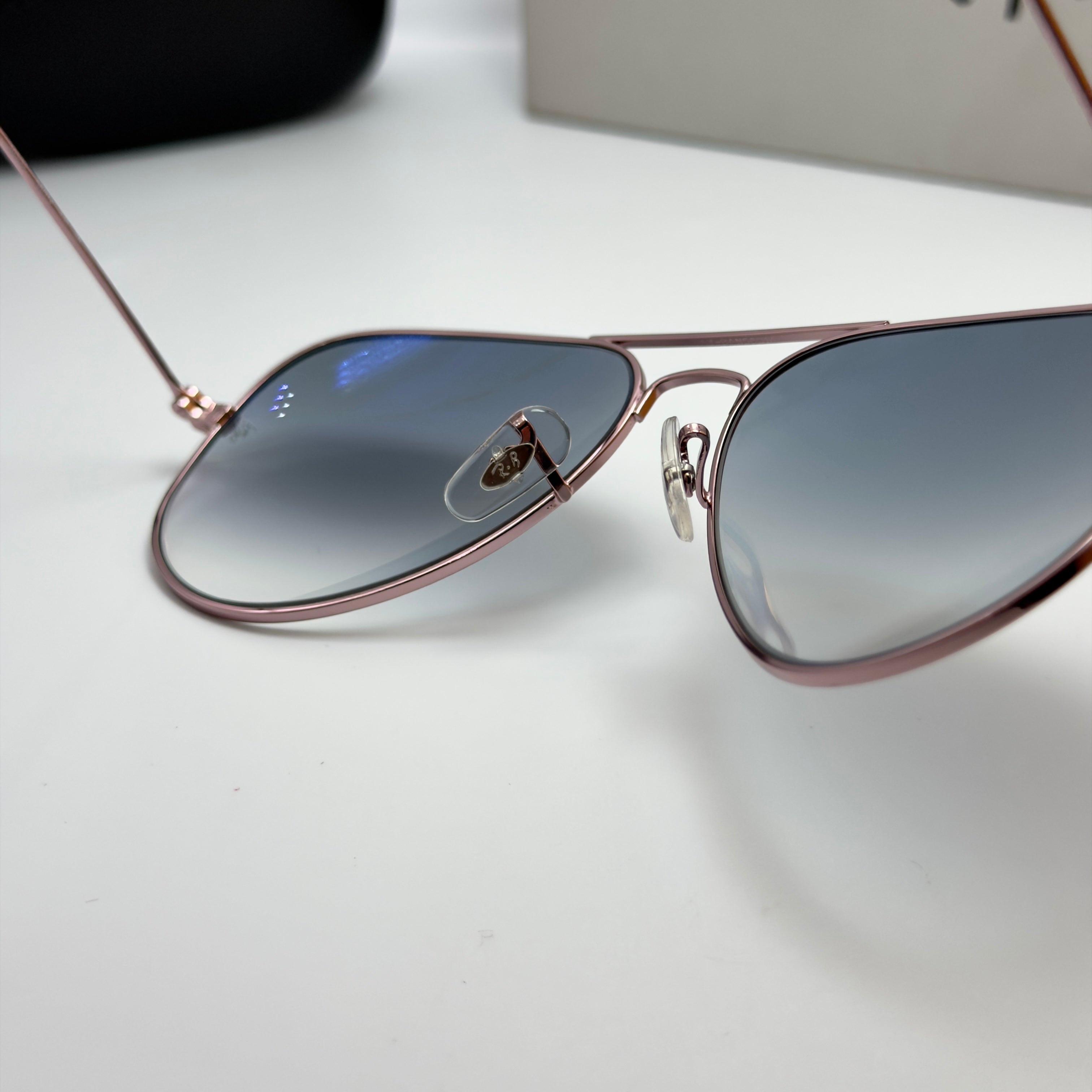 Ray-Ban Aviator RB3025 – Or Rose & Verres Minéraux Bleu Dégradé
