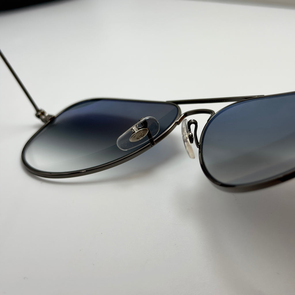 Ray-Ban Aviator RB3025 – Gunmetal & Verres Minéraux Bleu Dégradé