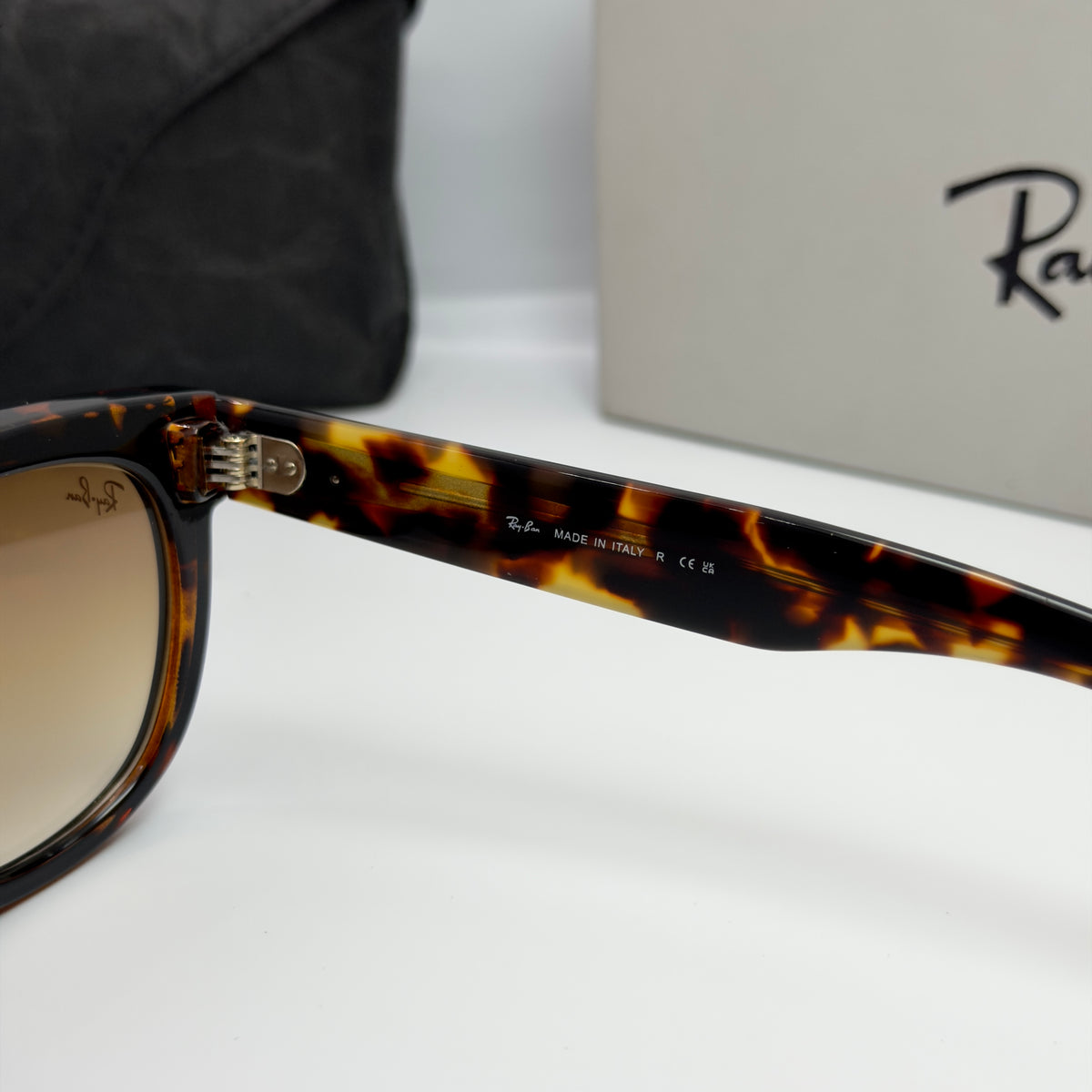 Ray-Ban Wayfarer Reverse (Réf : R0502S-F)