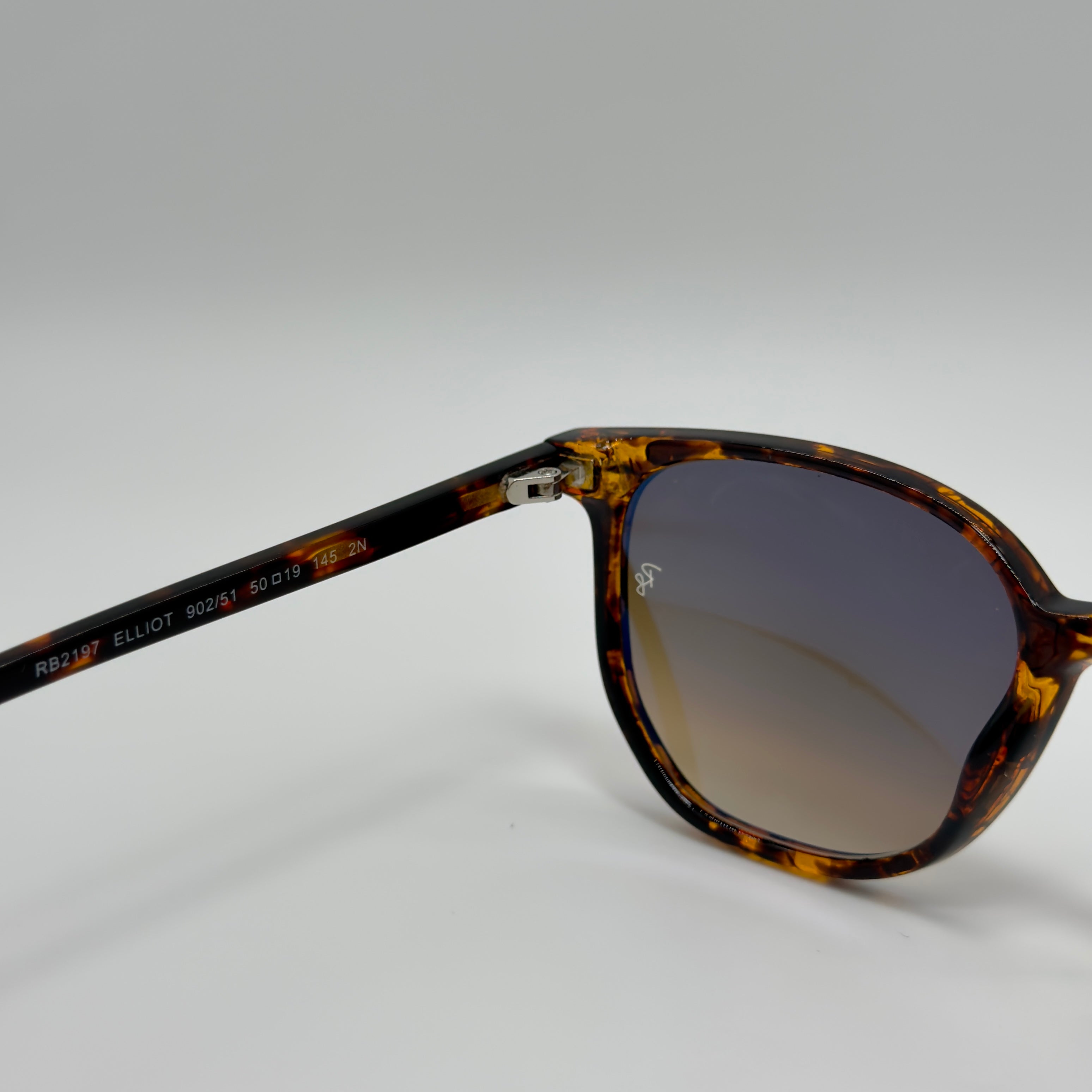 RB2197 ELLIOT Havana (902/51)