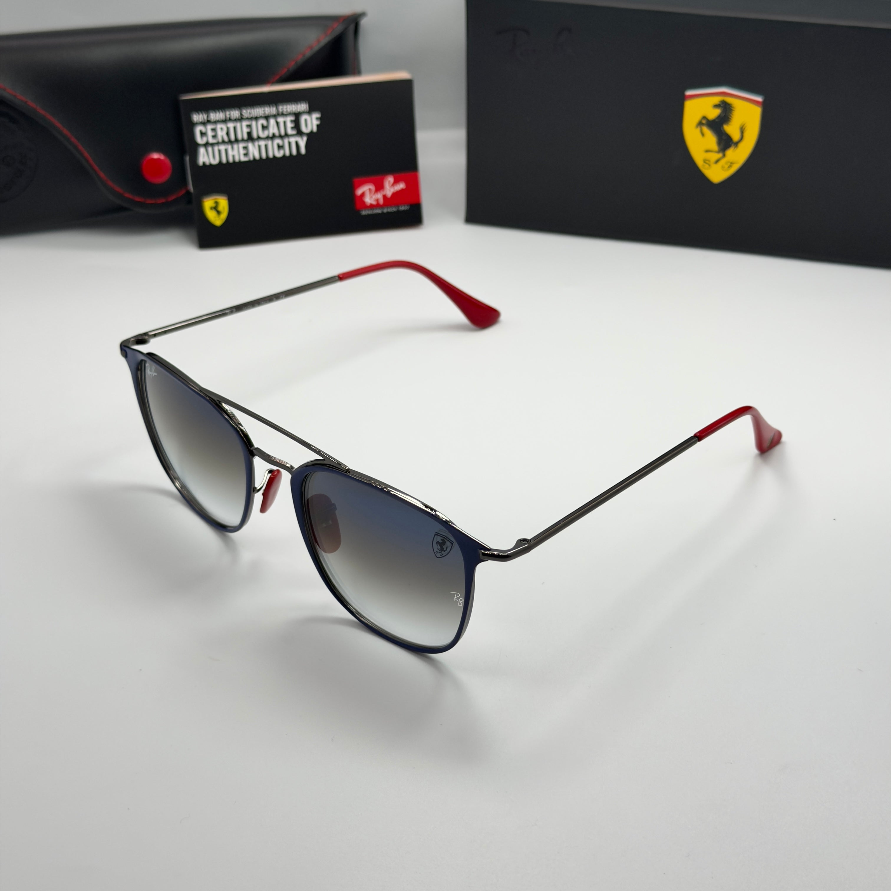 Ray-Ban Scuderia Ferrari — RB3601-M F0243F