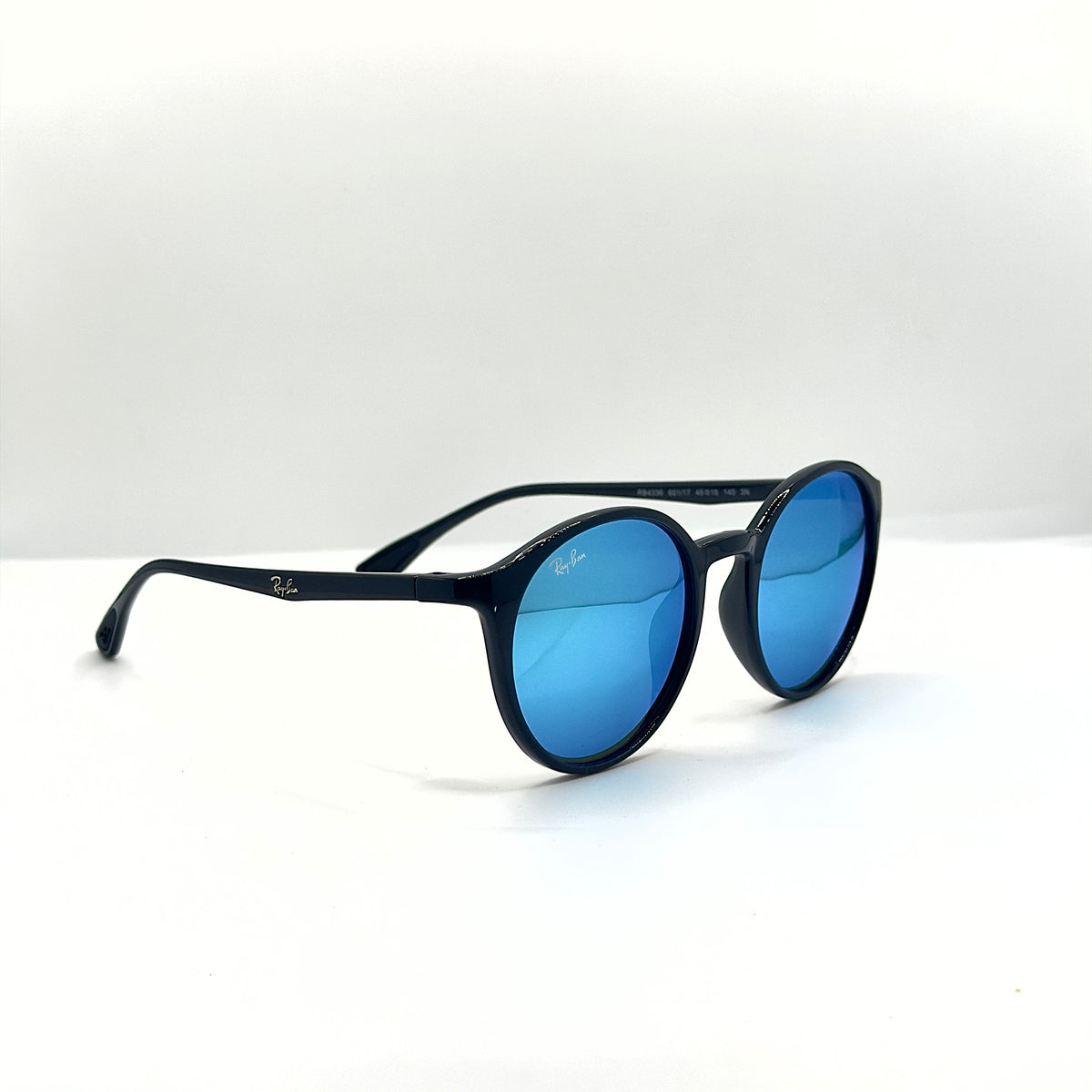Ray-Ban RB4336 601/17 – Noir & Verres Bleus