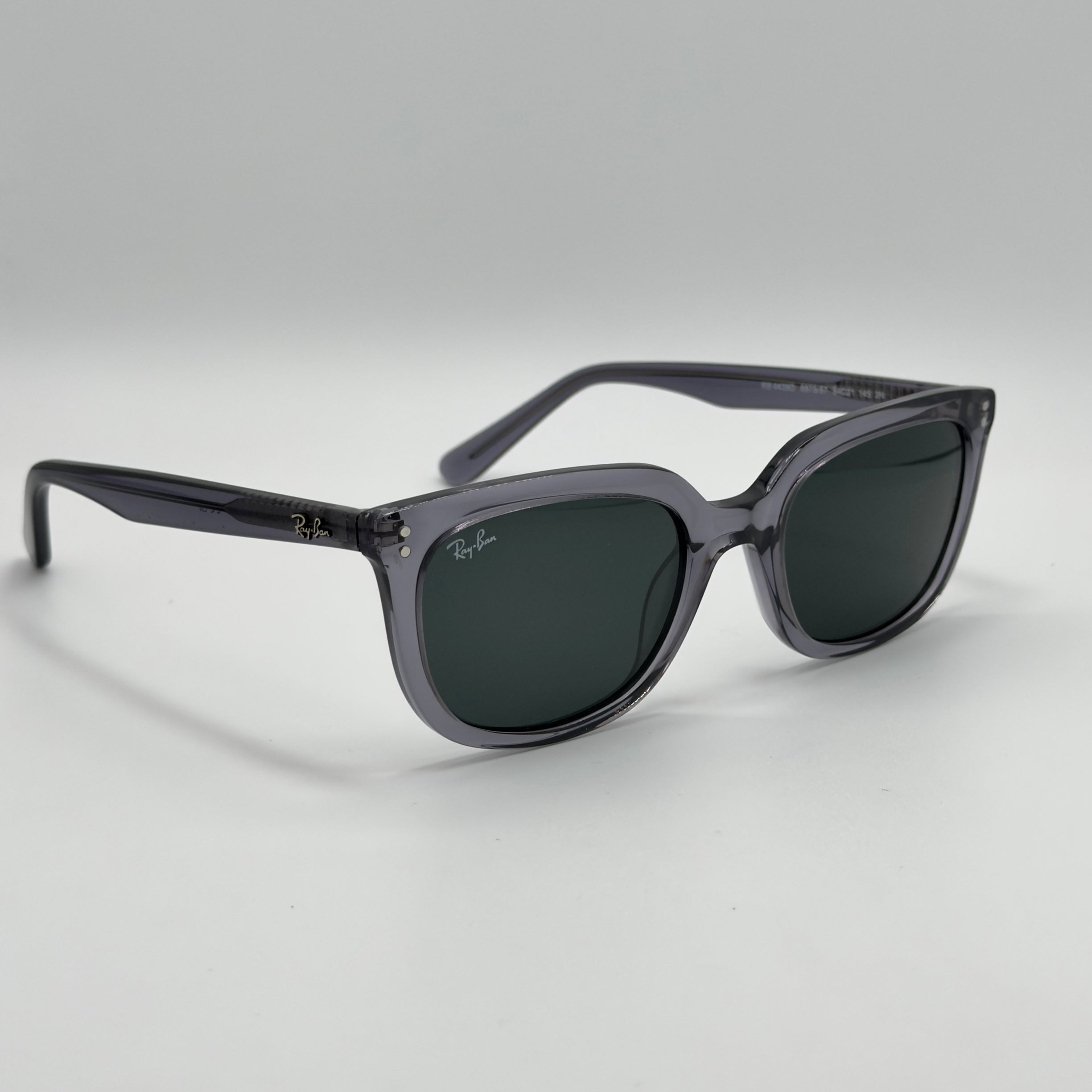 RB4439D 6875/87 Carrée / Oversize