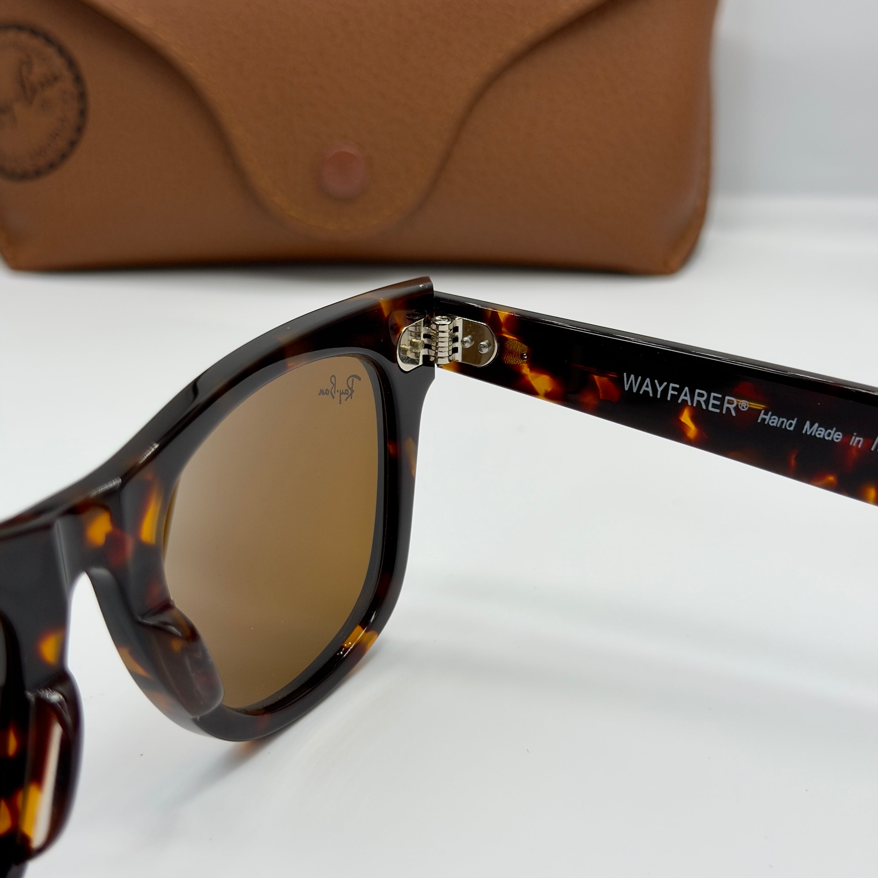 Ray-Ban Wayfarer (Finition Tortoise)