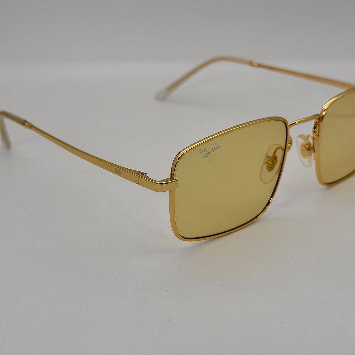 Ray-Ban RB3669 Evolve Photochromic