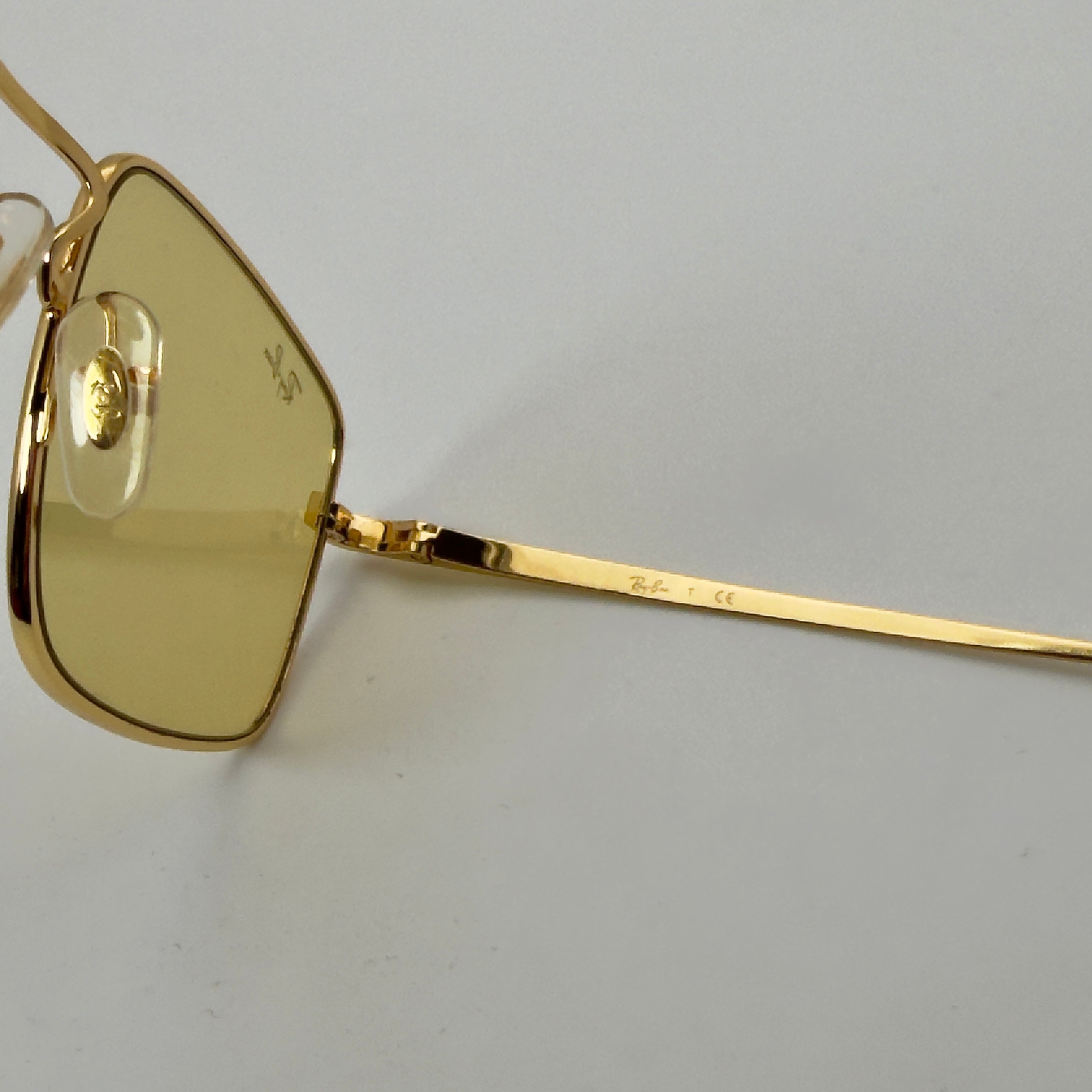 Ray-Ban RB3669 Evolve Photochromic