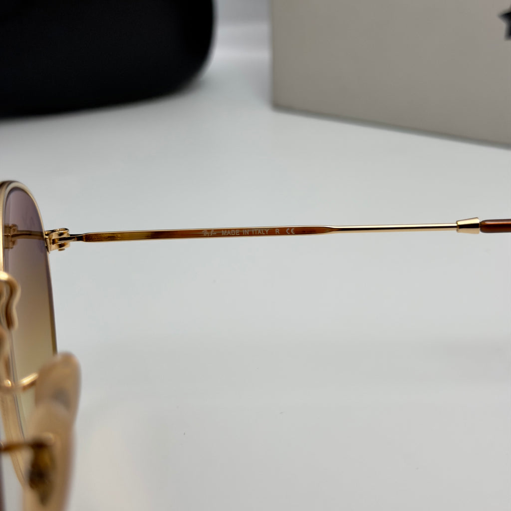 Ray-Ban Round Metal RB3447 – Or & Verres Minéraux Marron Dégradé