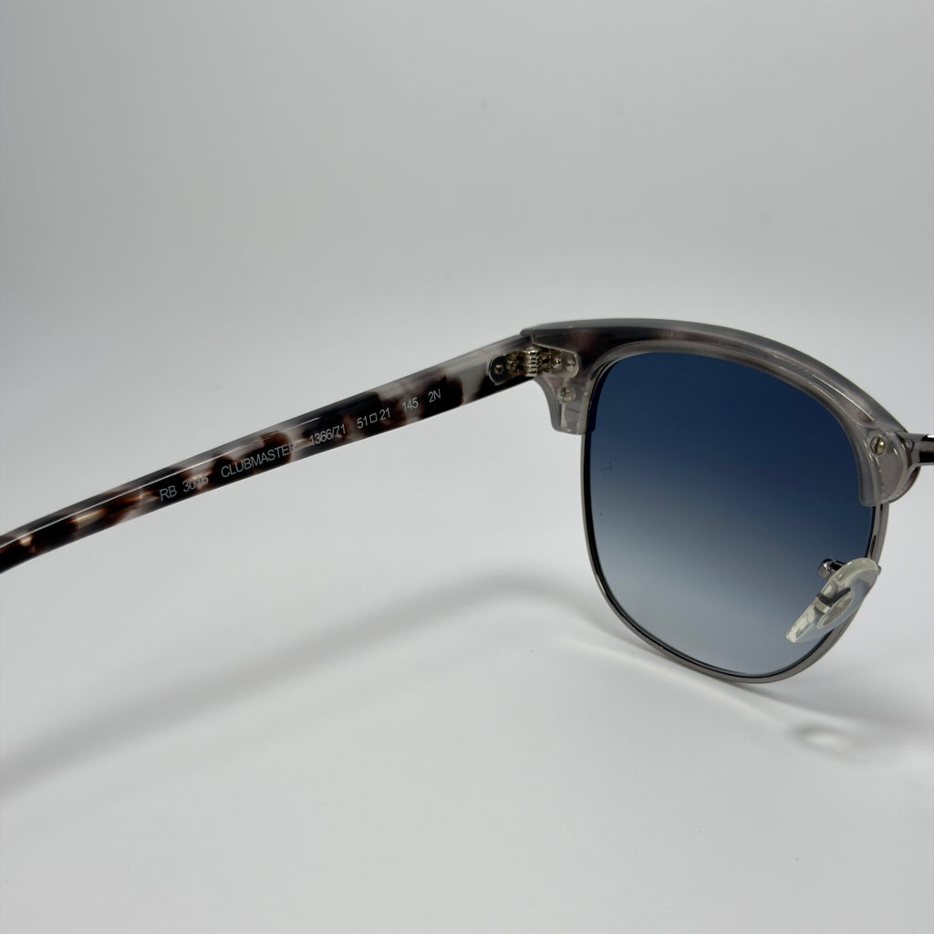 Ray-Ban Clubmaster Classic RB3016 1366/71