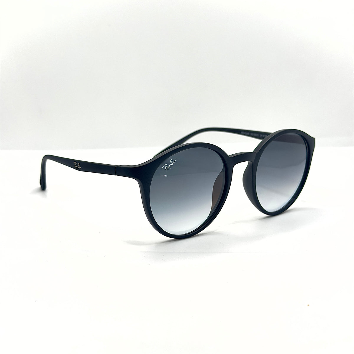 Ray-Ban RB4336 601S/31 – Noir & Gris Dégradé