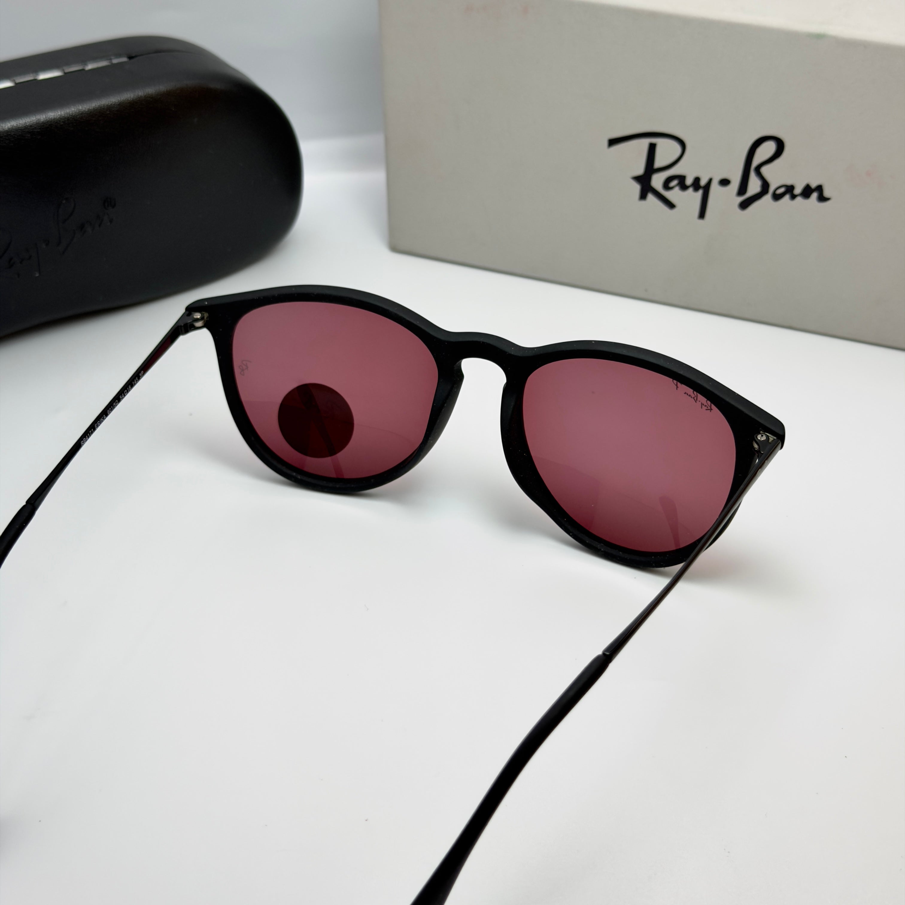 Ray-Ban Erika Classic Black & Dark Red