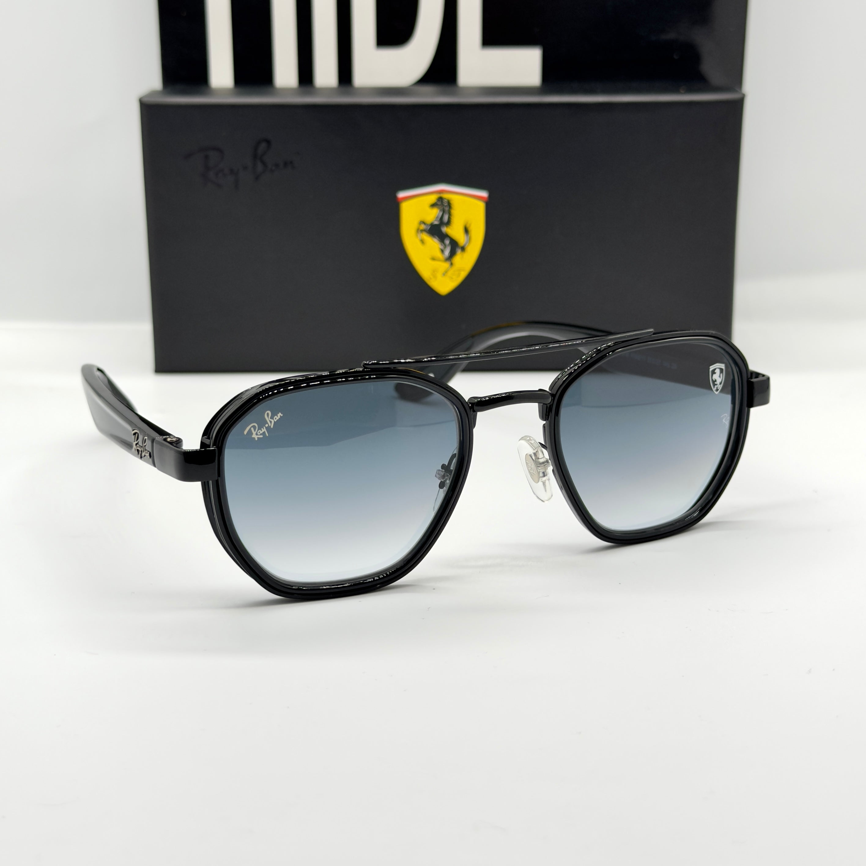 RB3676-M Scuderia Ferrari Collection