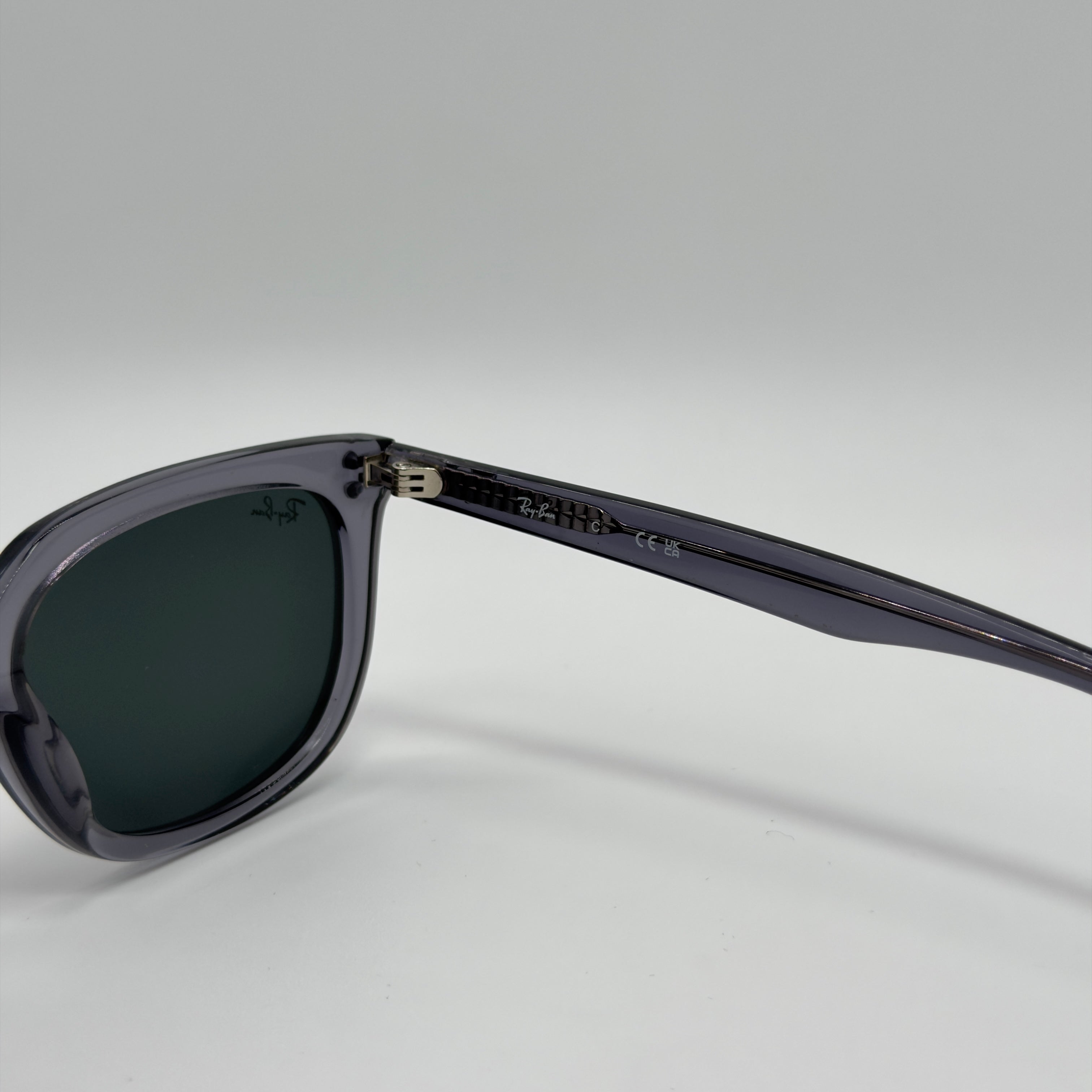 RB4439D 6875/87 Carrée / Oversize