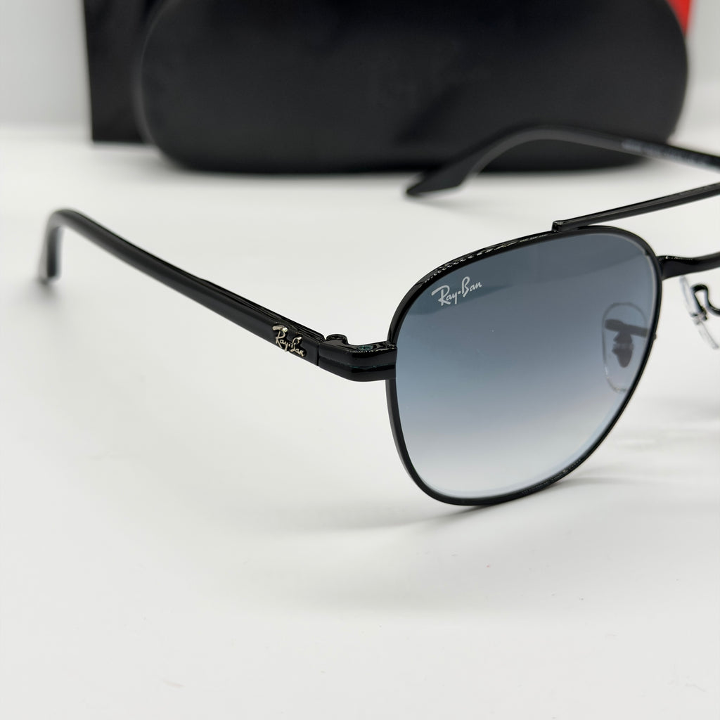 Ray-Ban RB3688 Classic Metal