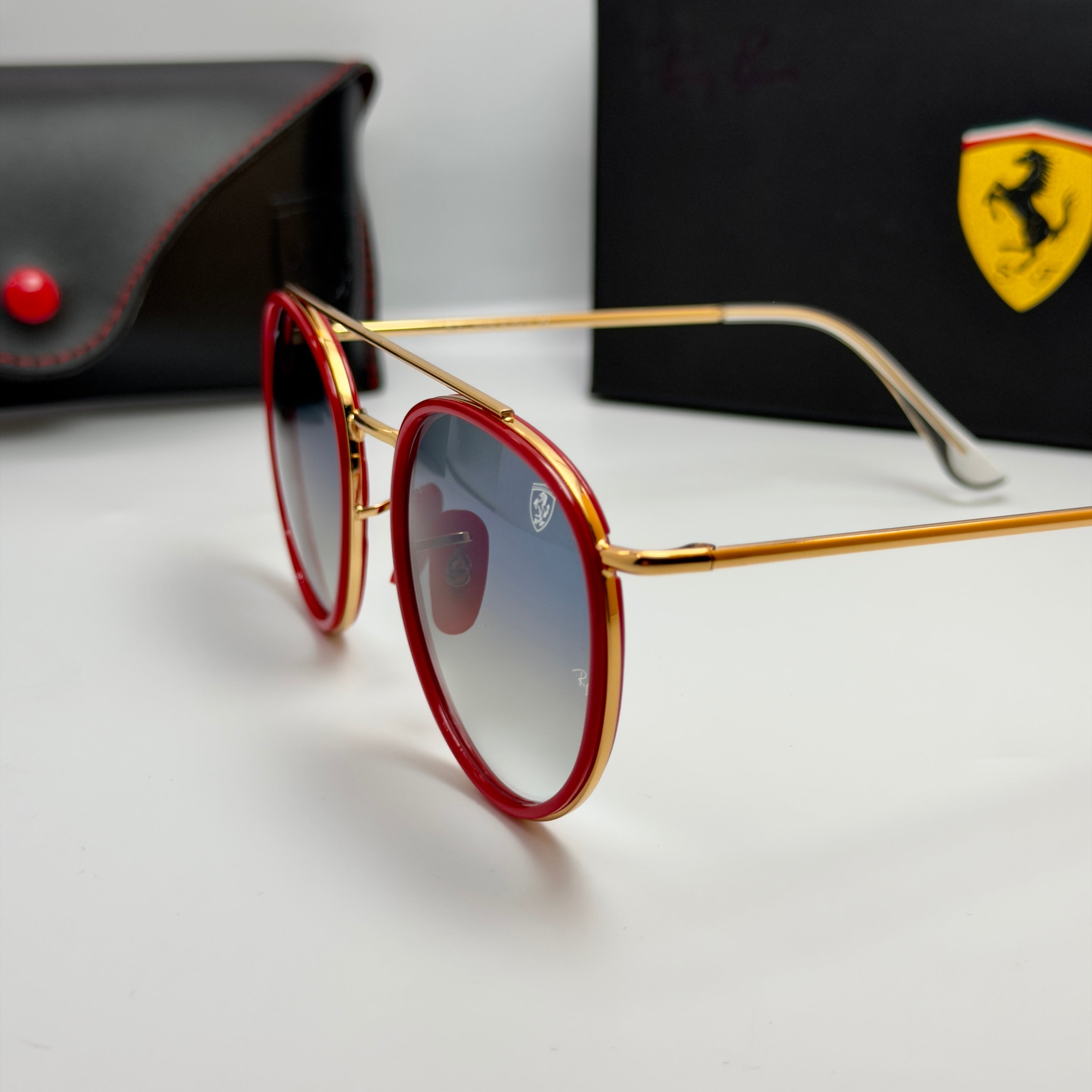 Ray-Ban x SCUDERIA FERRARI Limited Edition (RB 3647-M)