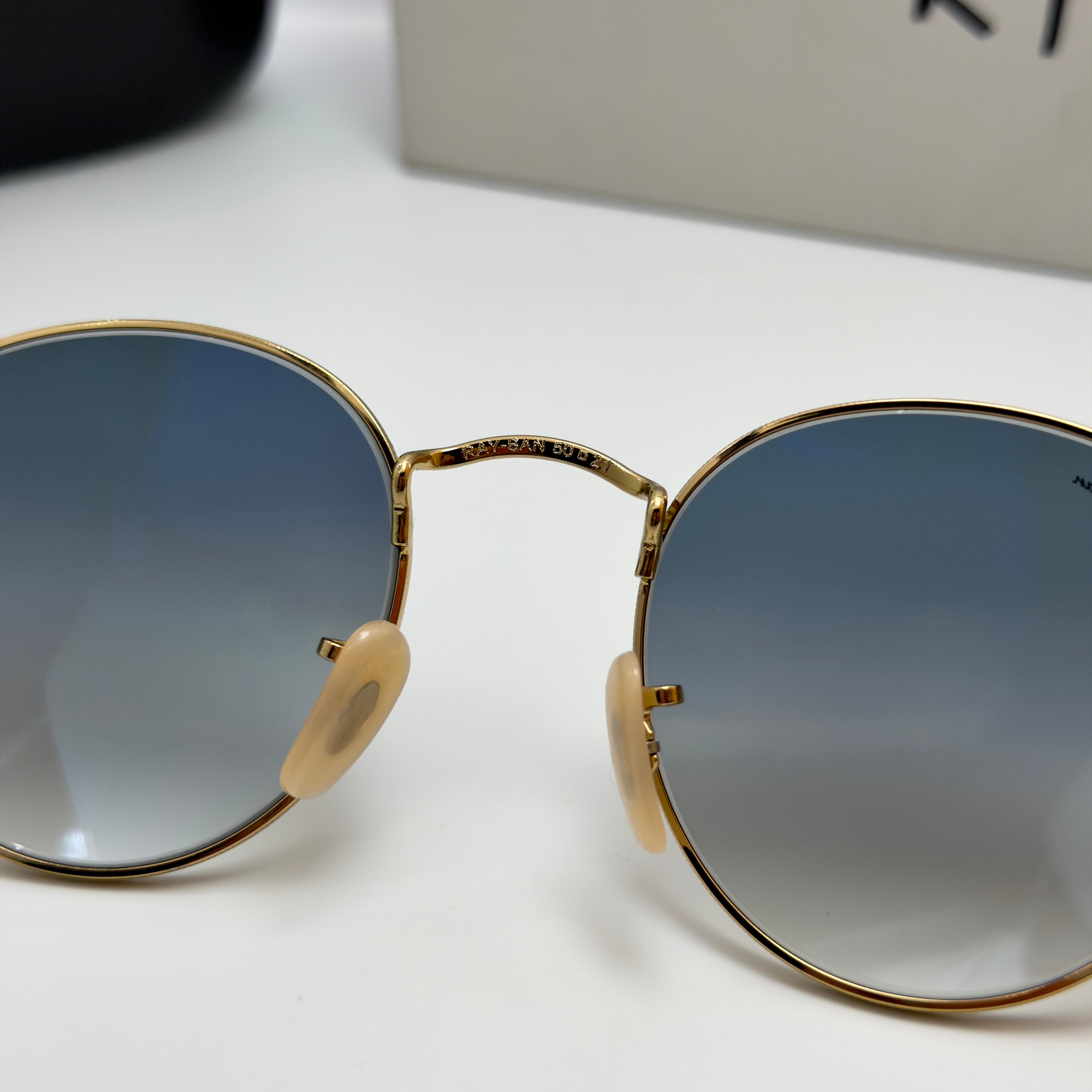 Ray-Ban Round Metal RB3447 – Or & Verres Minéraux Bleu Dégradé