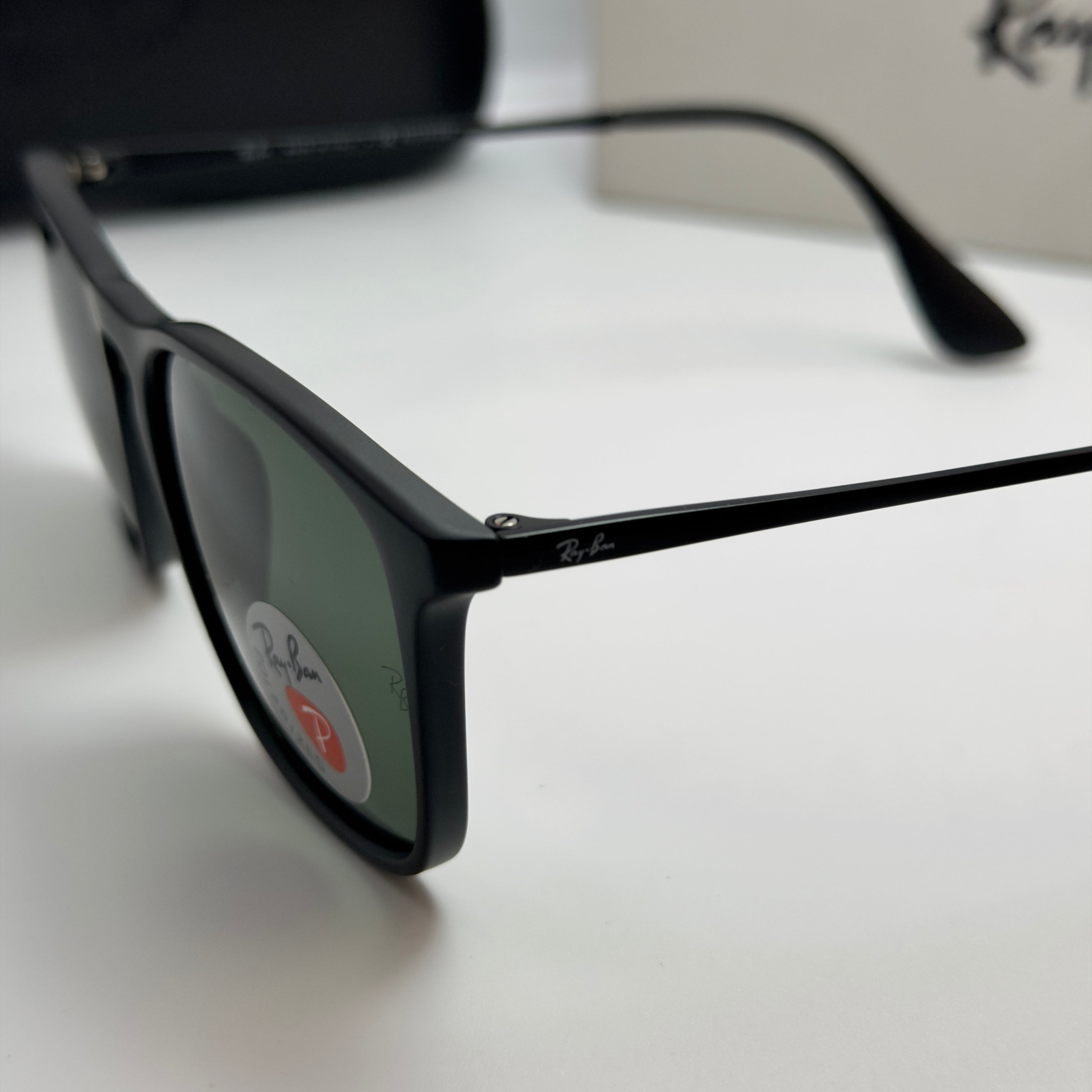 Ray-Ban Chris RB4187 Noir Mat – Verres Polarisés