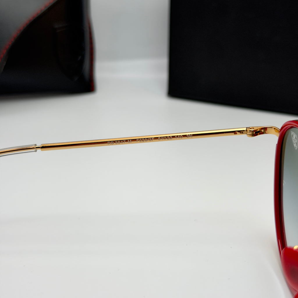 Ray-Ban x SCUDERIA FERRARI Limited Edition (RB 3647-M)