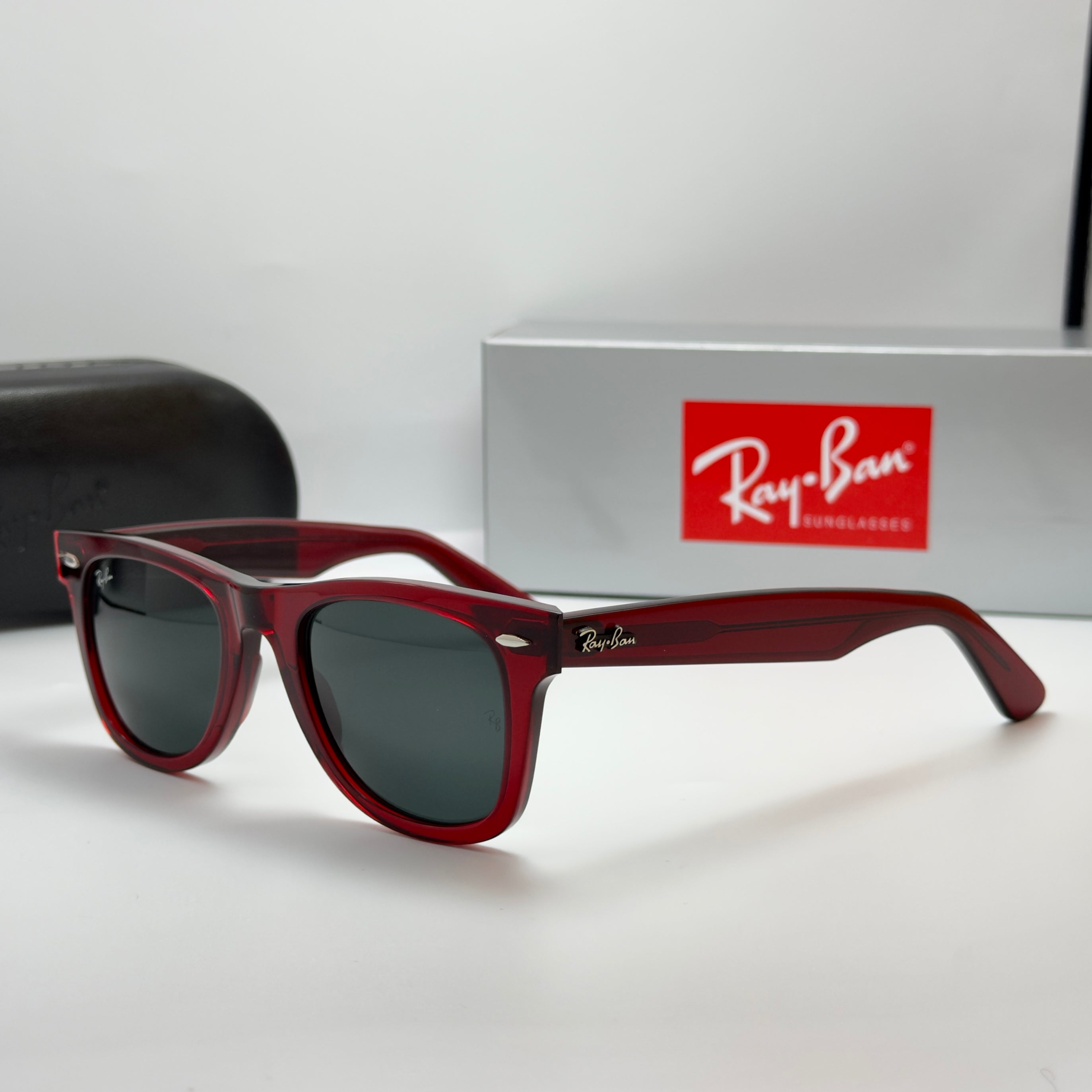 RB2140 Wayfarer Crystal Rouge