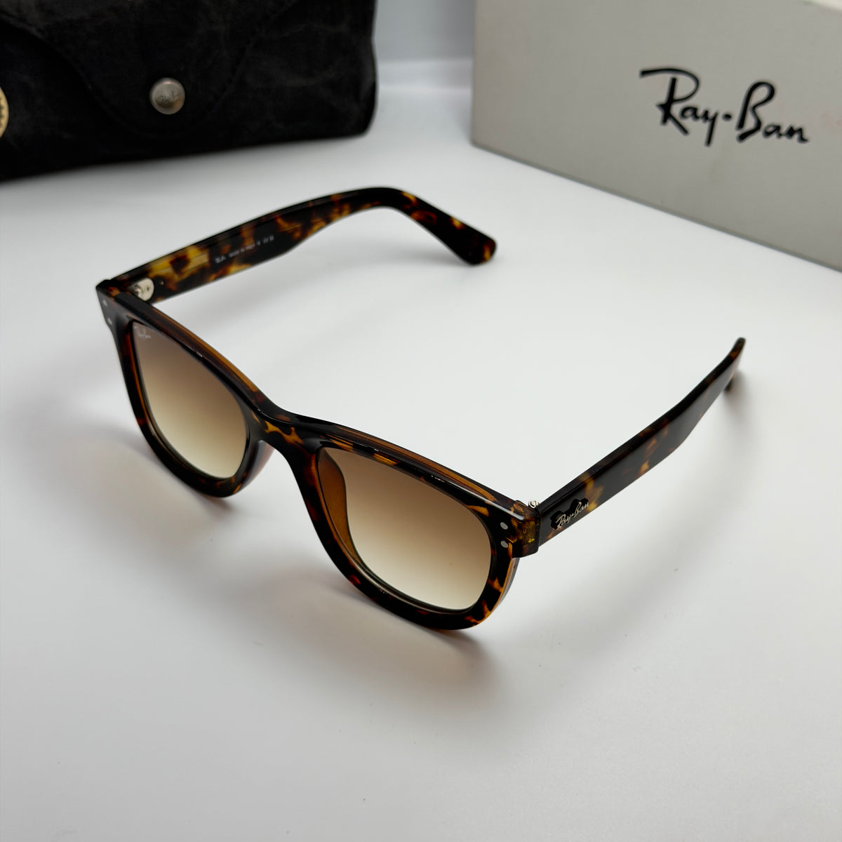 Ray-Ban Wayfarer Reverse (Réf : R0502S-F)