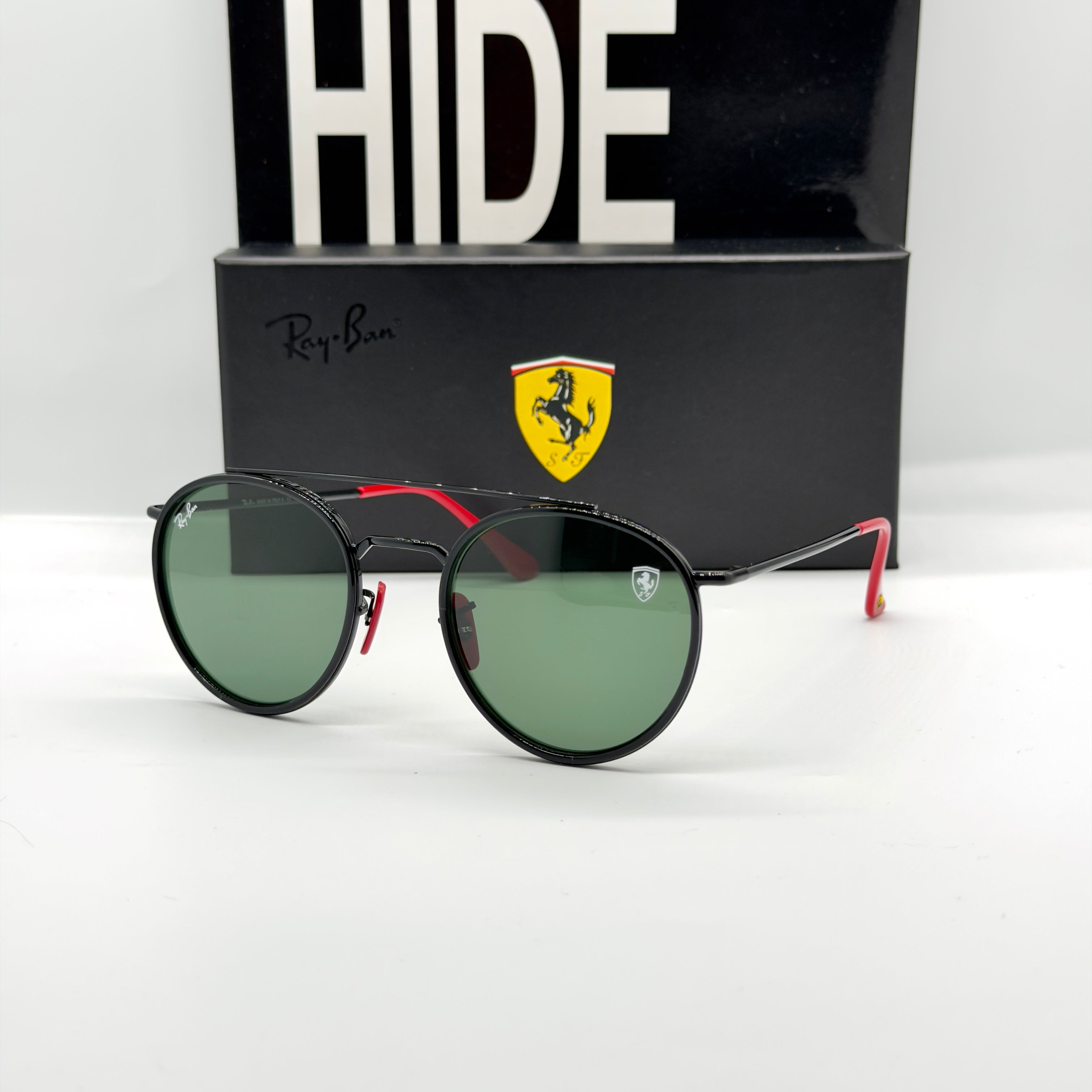 RB3647-M Scuderia Ferrari Collection