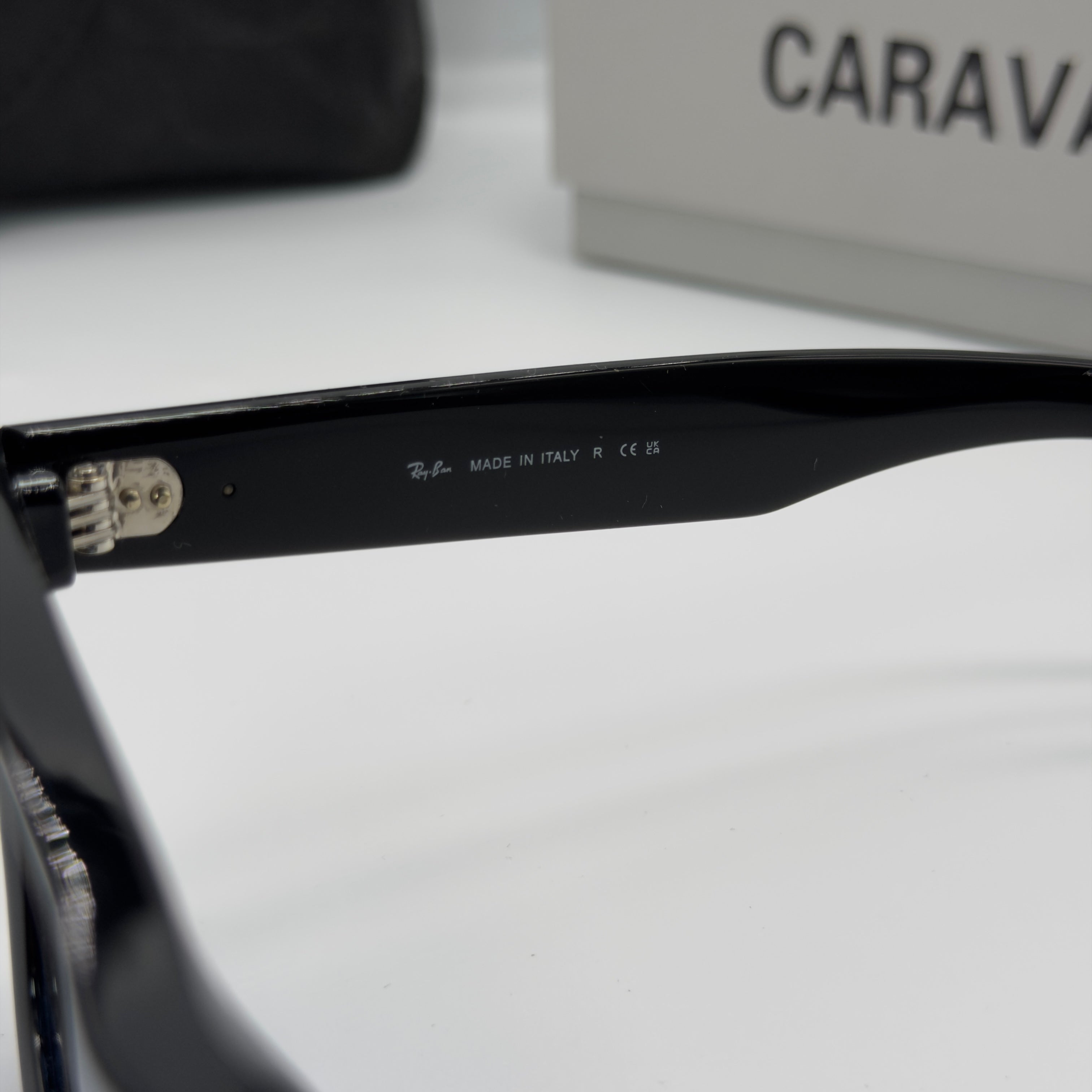 Ray-Ban Wayfarer Reverse - Black & Blue RB R0502S-F