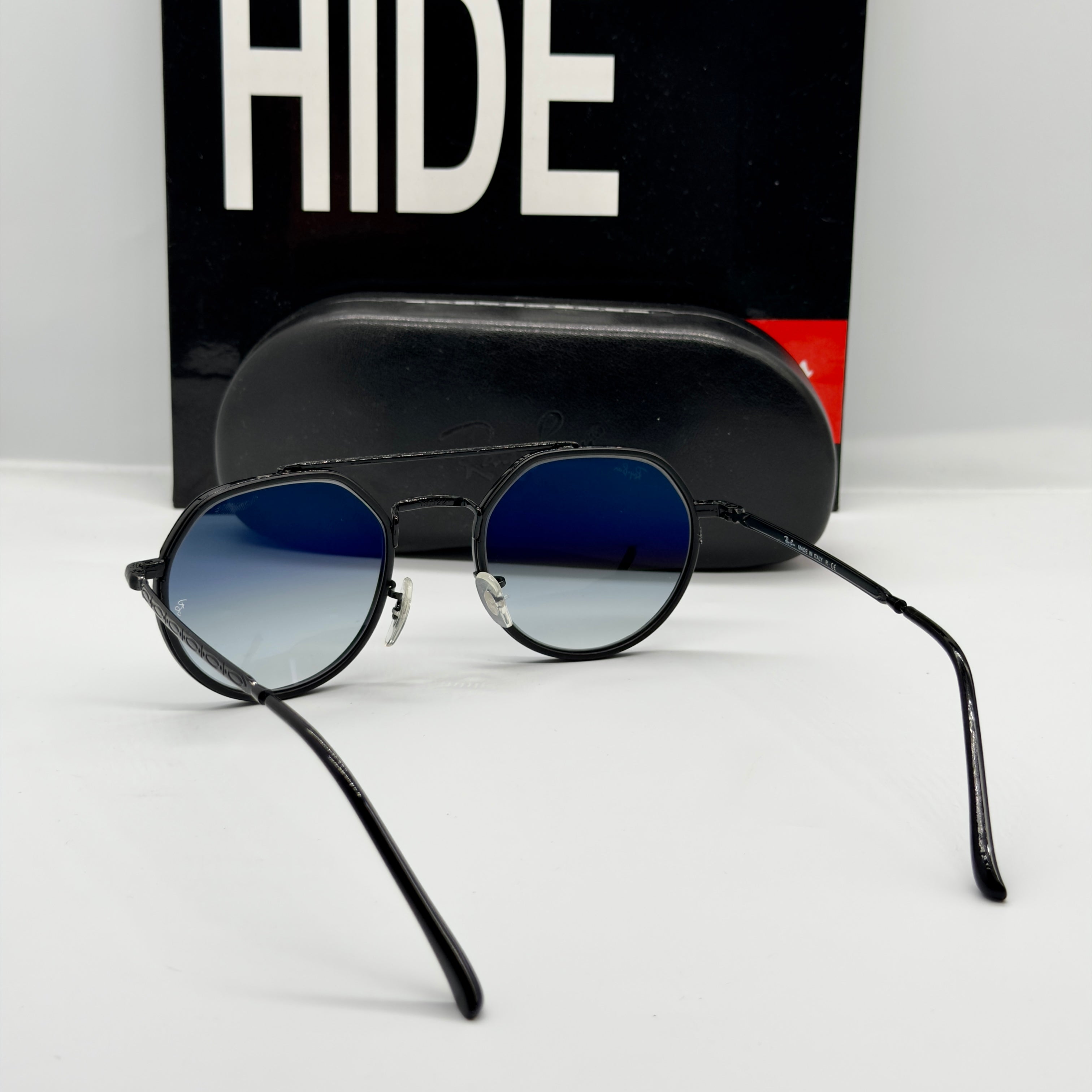 RB3765 – Noir Brillant / Verres Bleu Dégradé