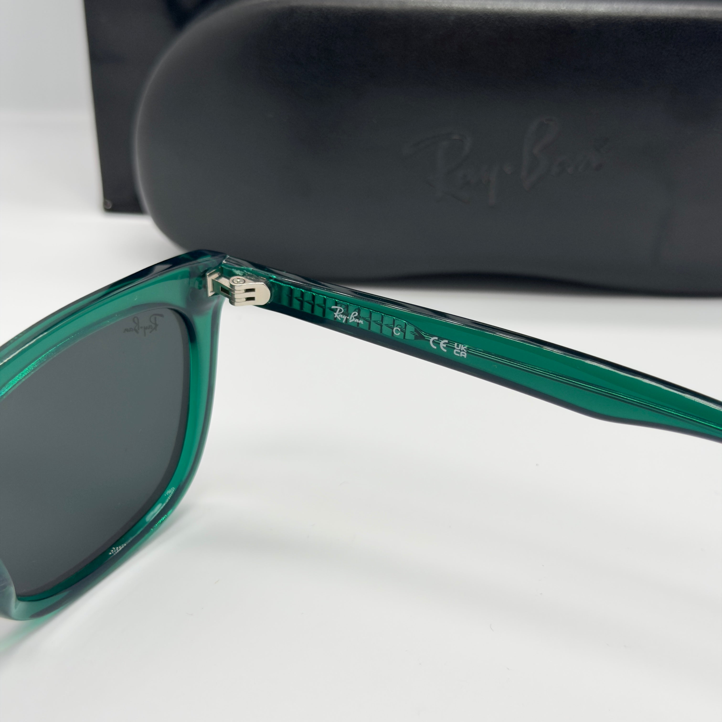 RB4439D Oversize Vert émeraude